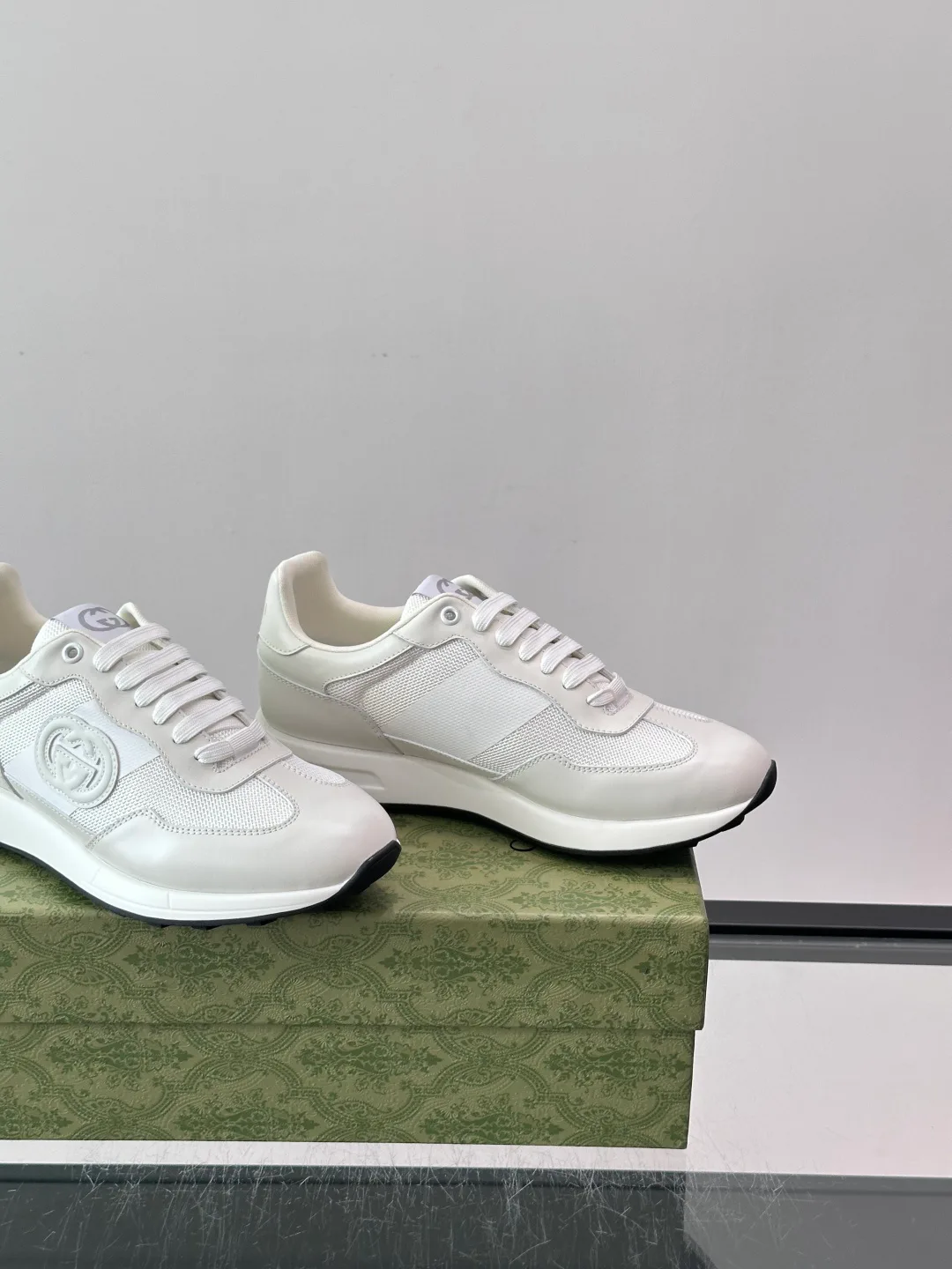 Кроссовки Мужские Gucci 17672672