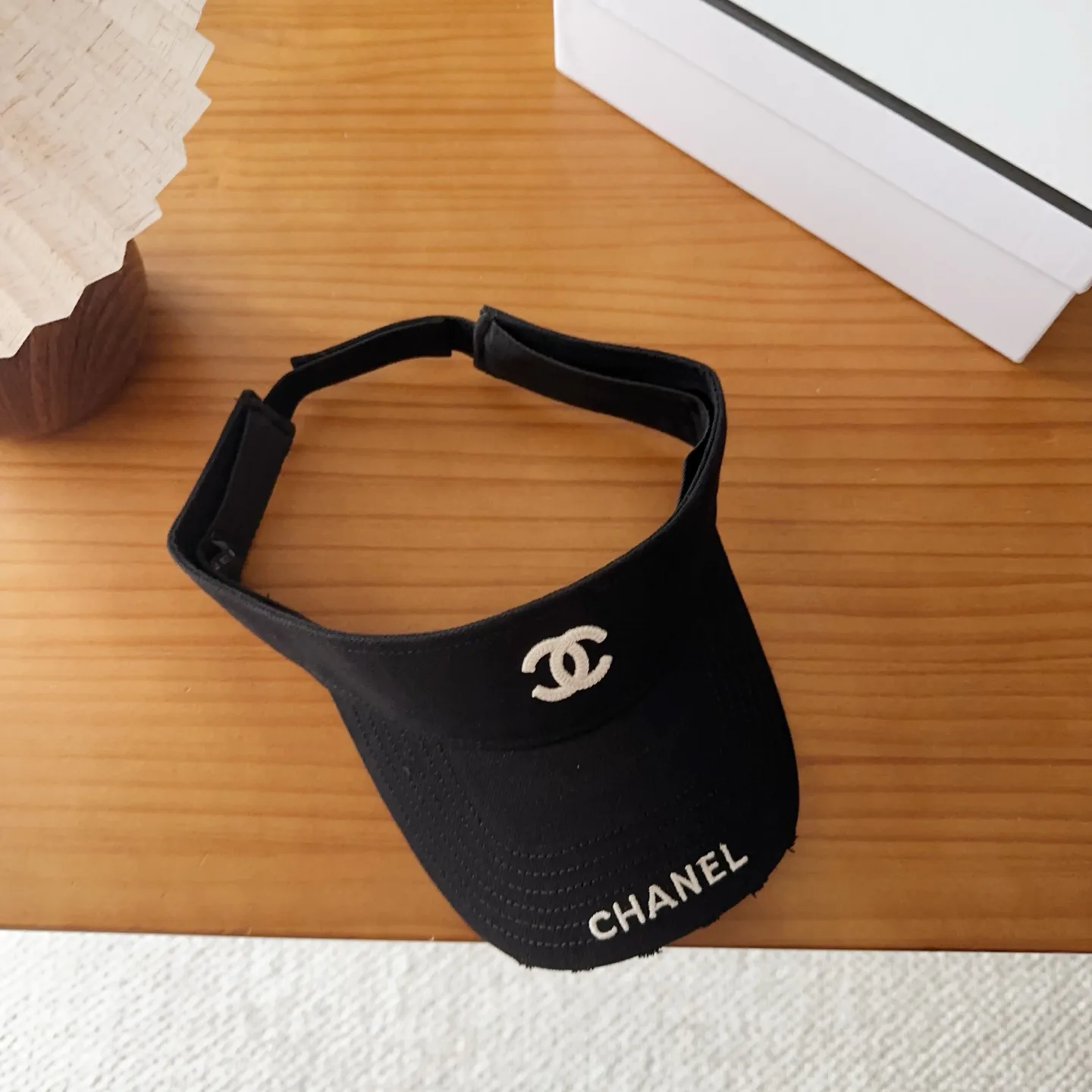 Головные Уборы Chanel 17467554