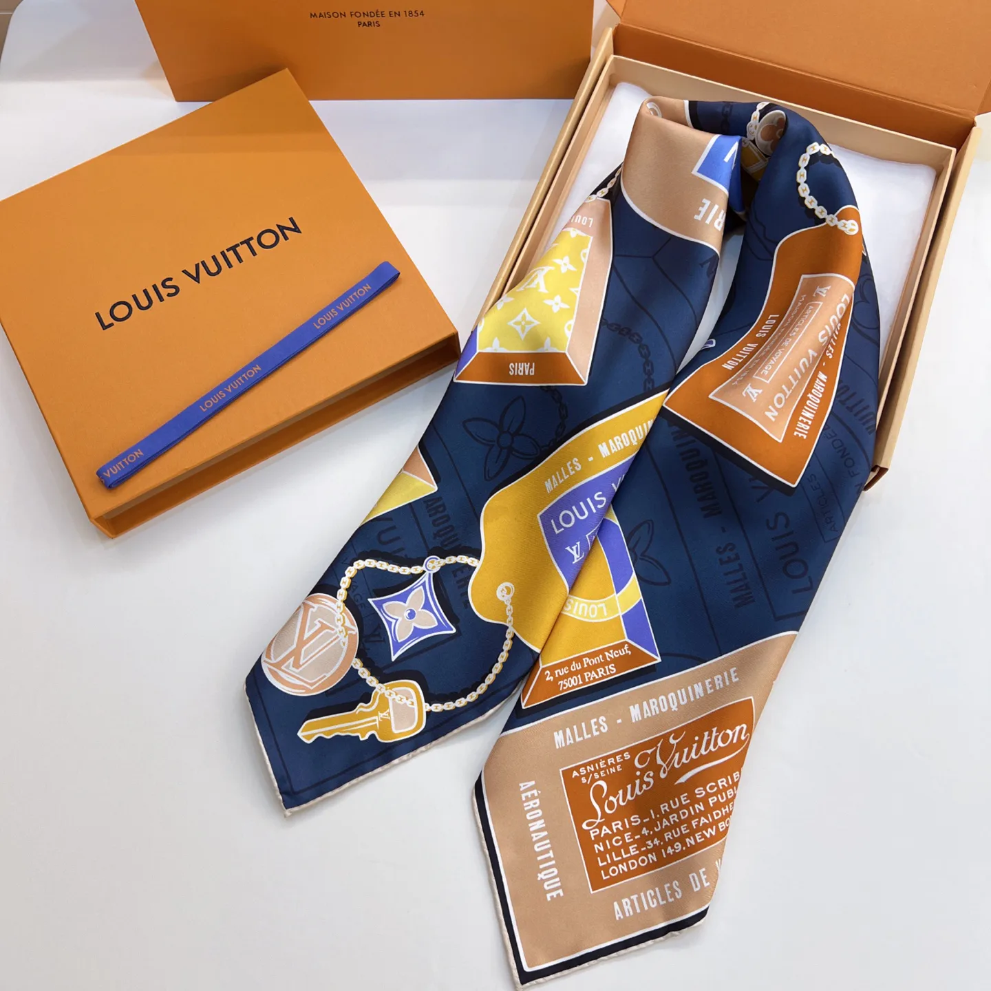 Платки Louis Vuitton 16885836