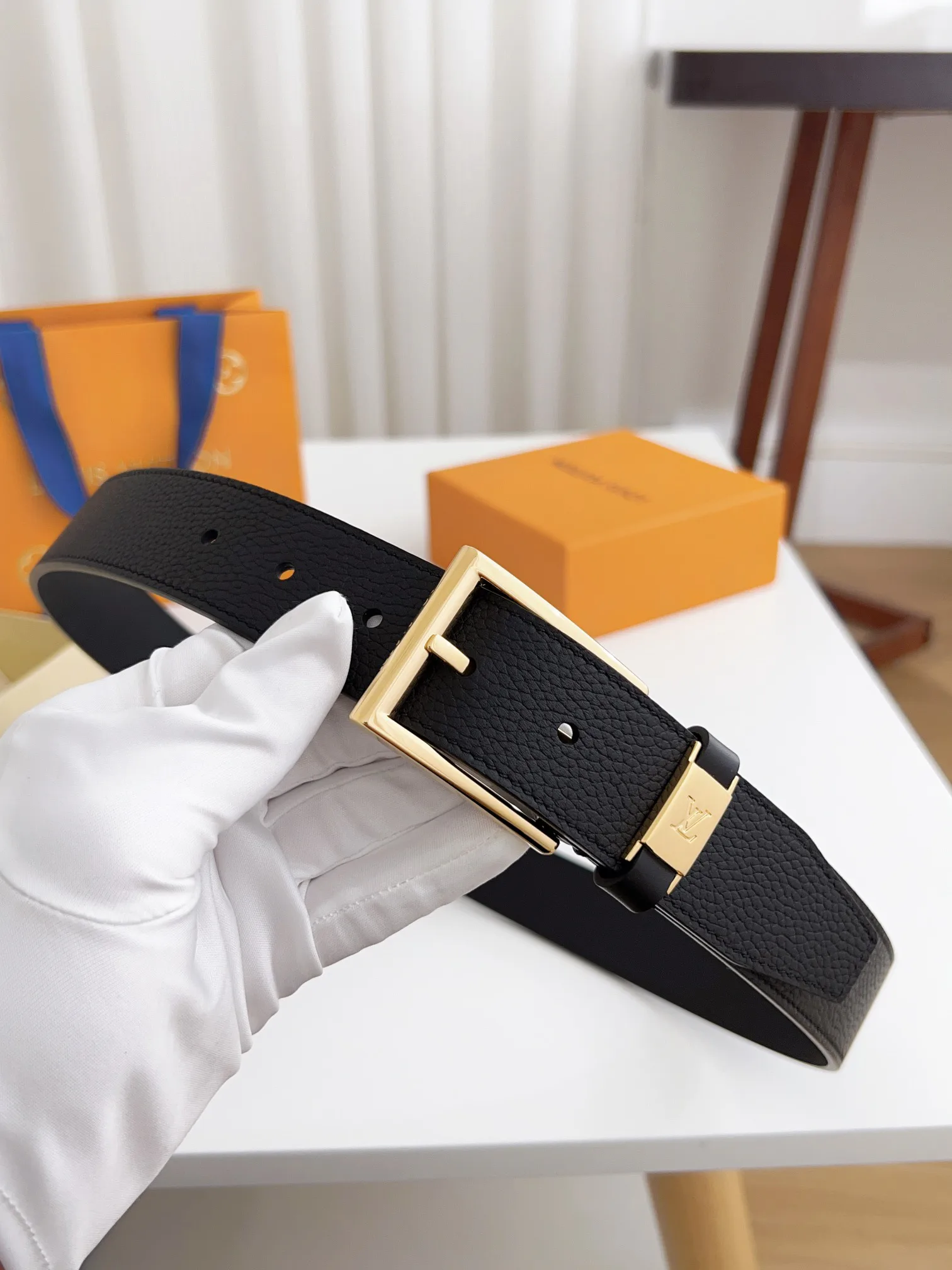 Поясные Сумки Женские Louis Vuitton 1135383