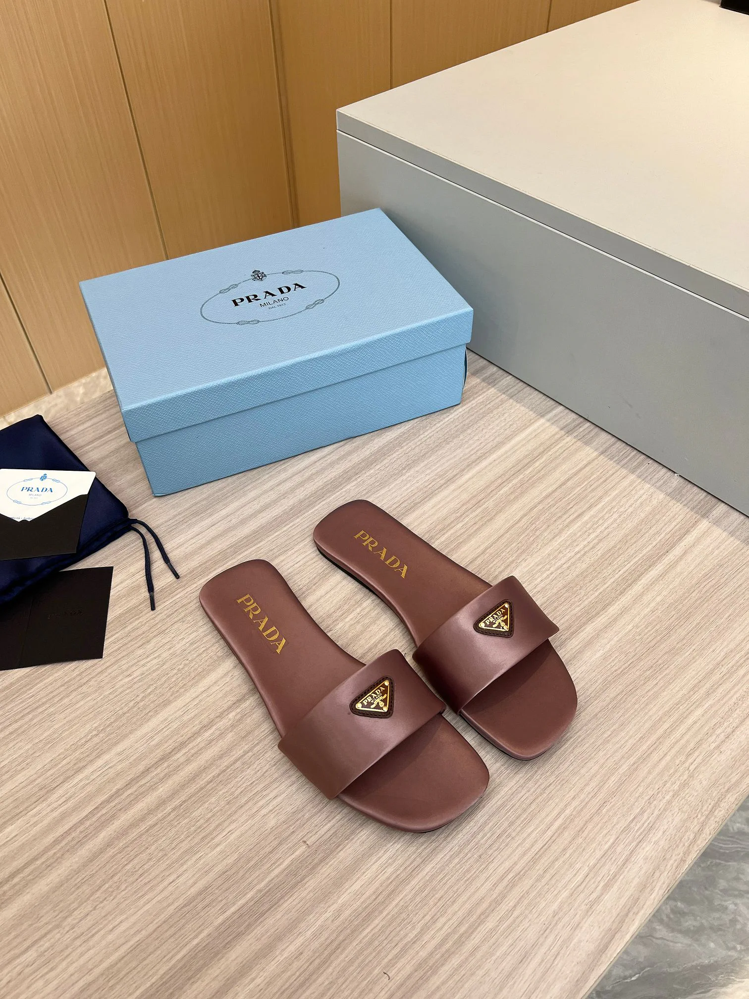Босоножки Женские Prada 11386434