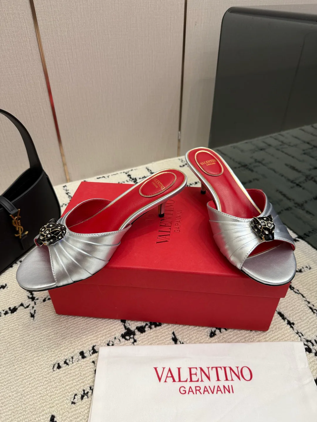 Босоножки Женские Valentino 18049038
