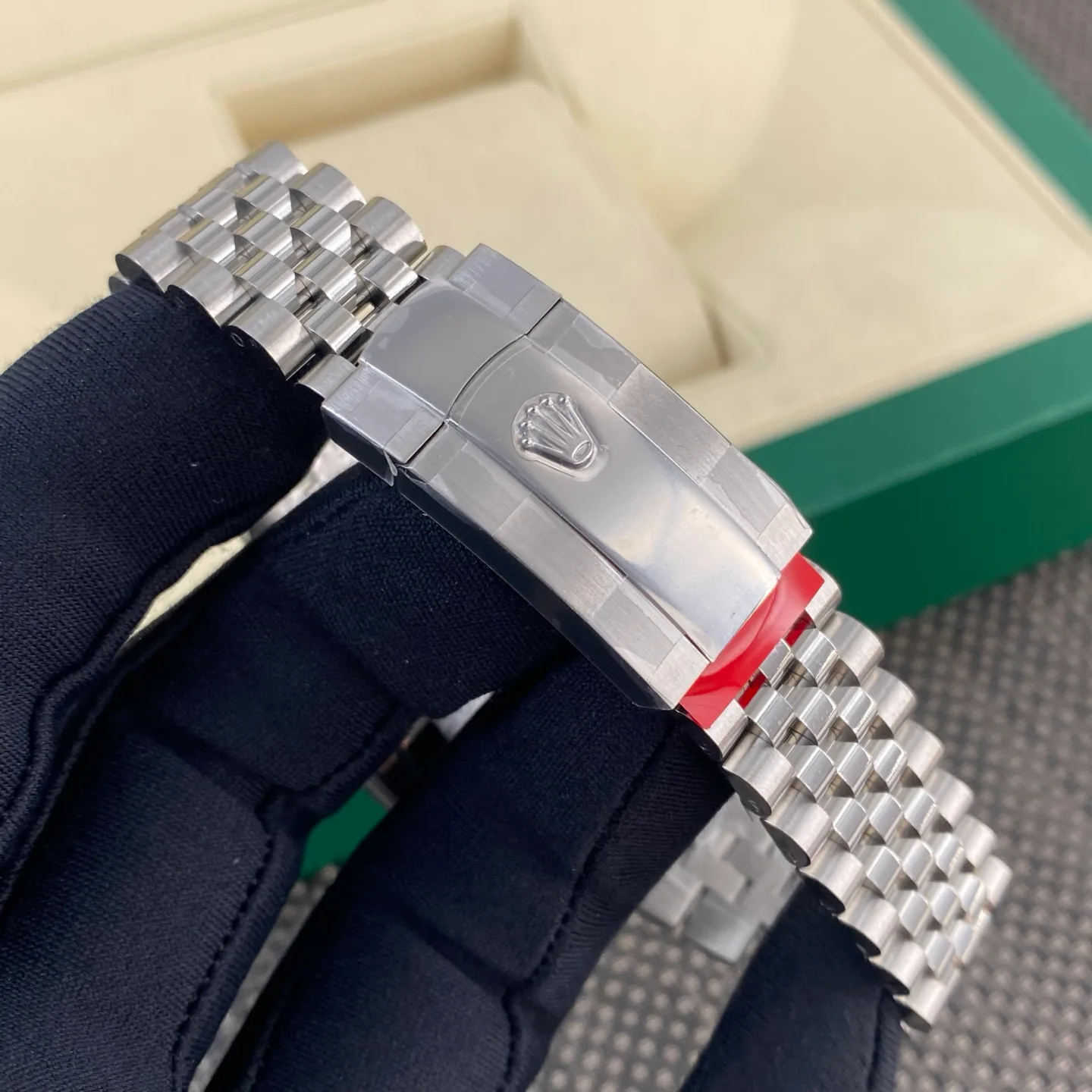 Часы Женские Rolex 18256635