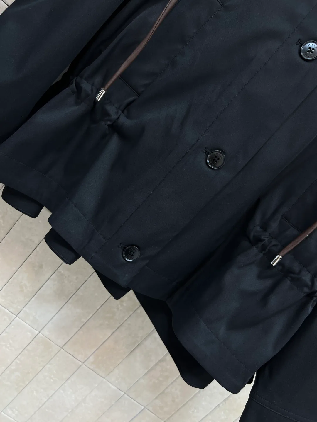 Куртки И Пуховики Женские Louis Vuitton 11697990