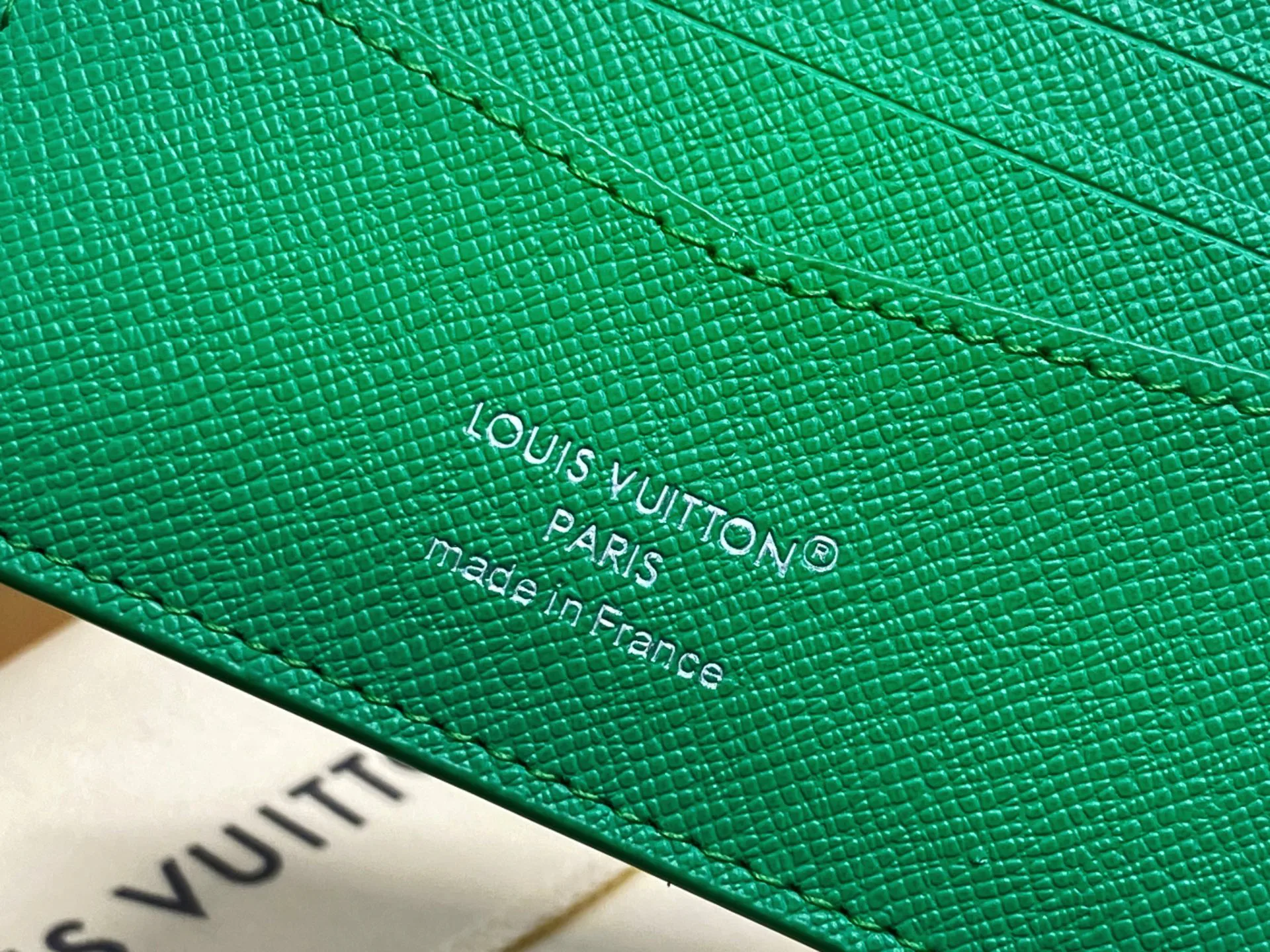 Кошельки Louis Vuitton 83990