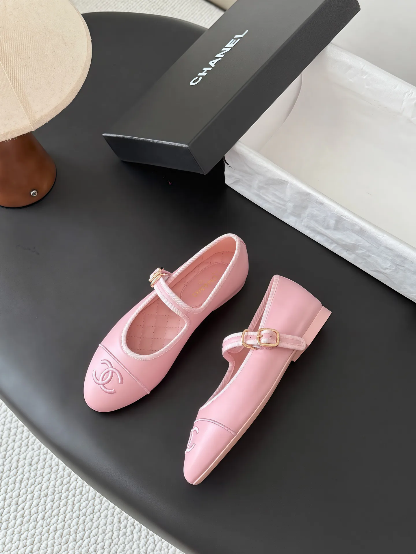 Туфли Женские Chanel 18053737