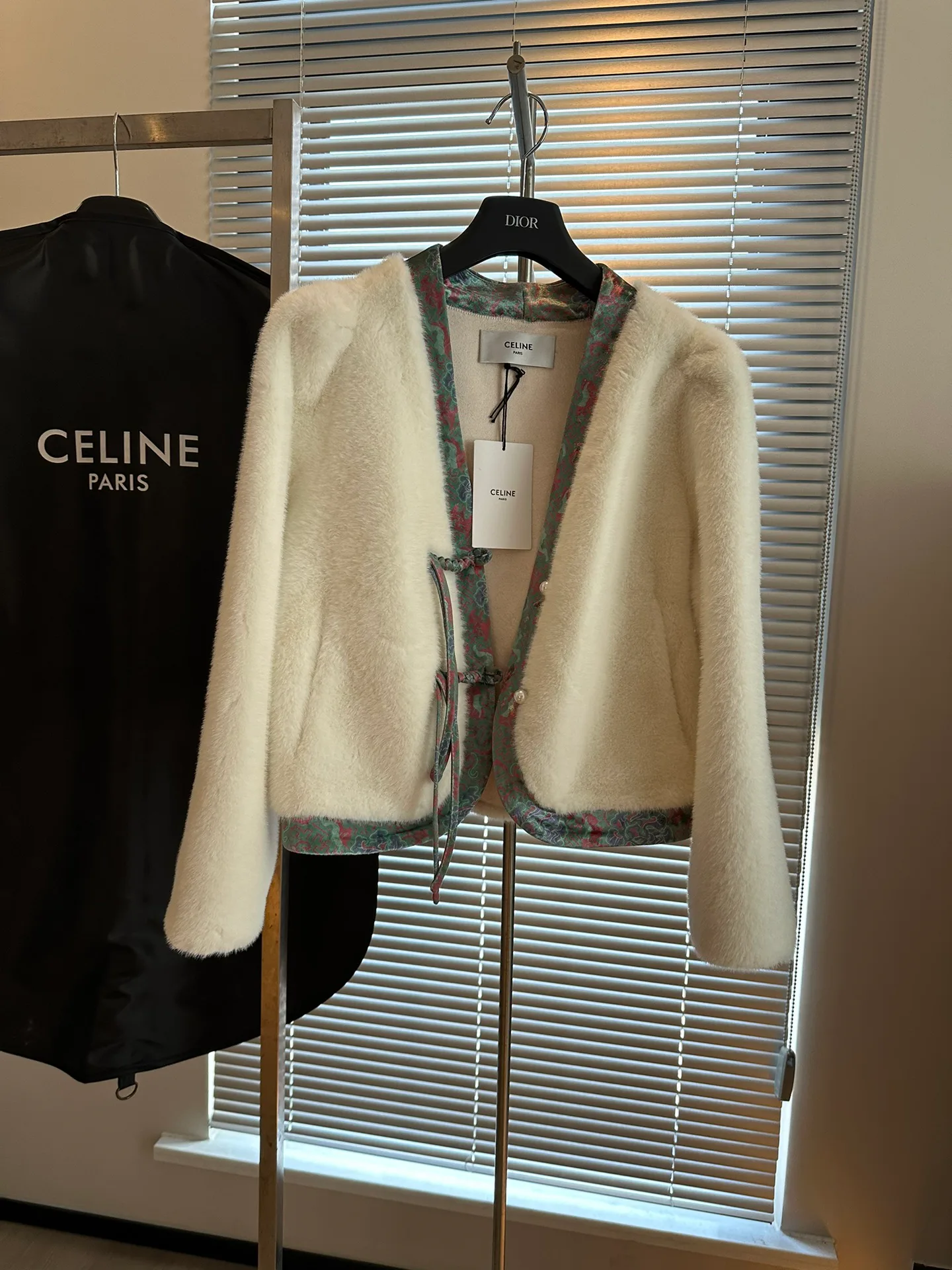 Свитеры Женские Salvatore Ferragamo 3654