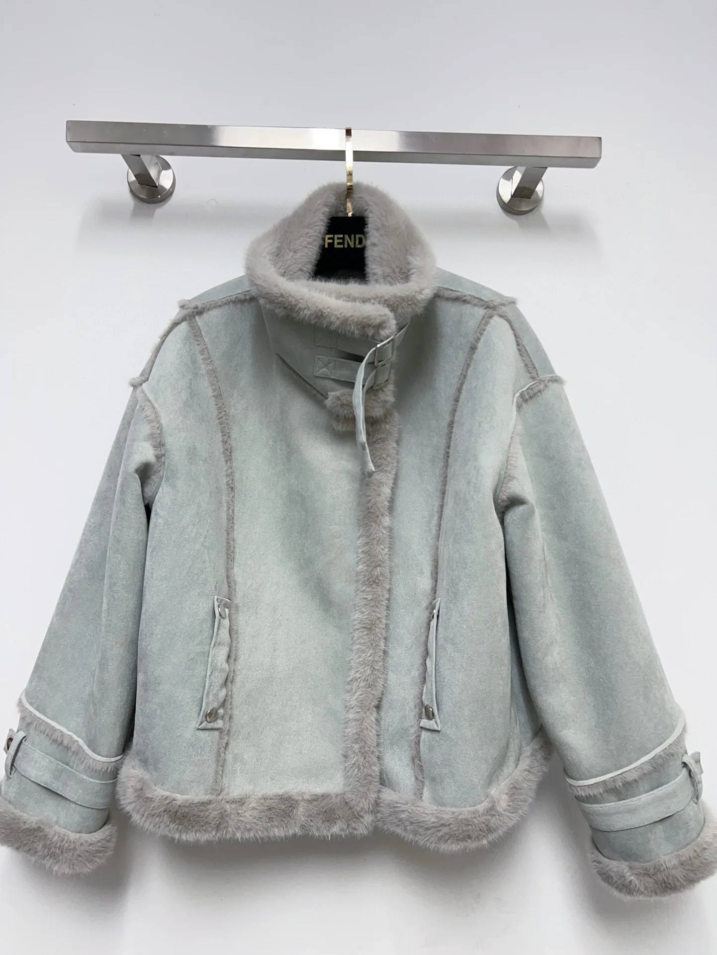 Куртки И Пуховики Женские Fendi 1634340