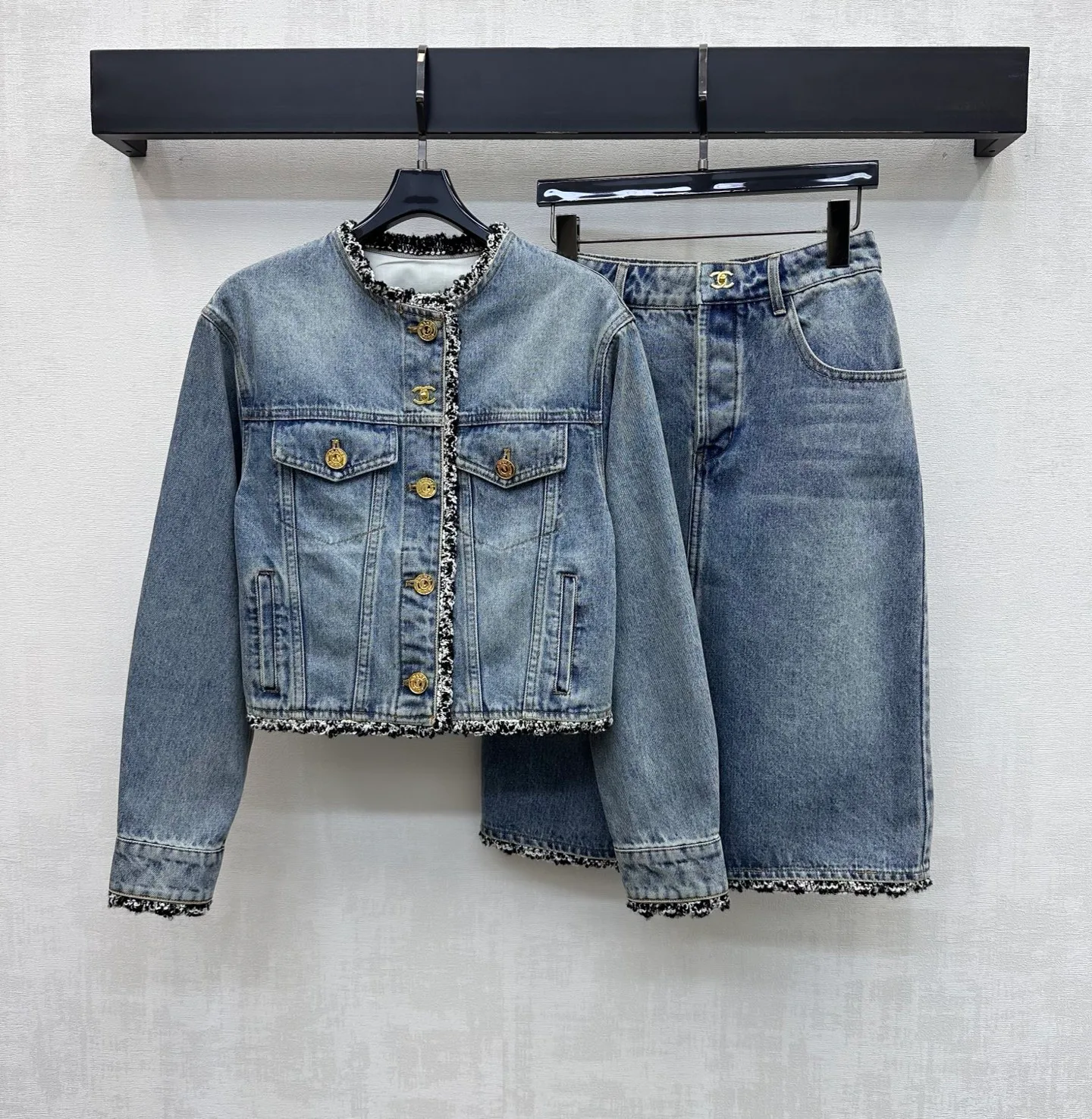 Жакеты Женские Chanel 11910698