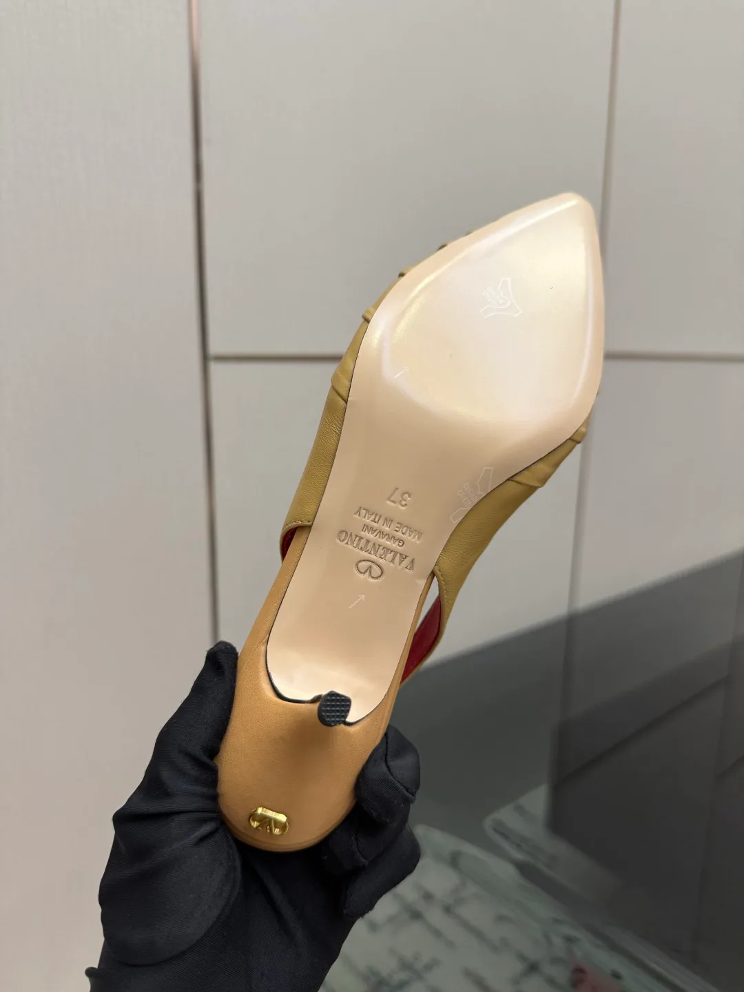 Босоножки Женские Valentino 18049046