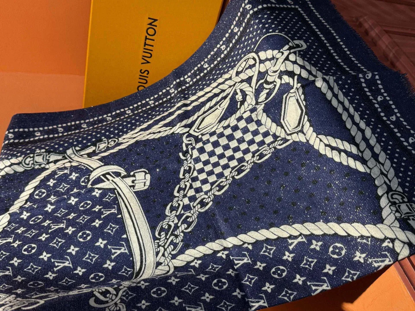 Шарфы Chanel 1036328