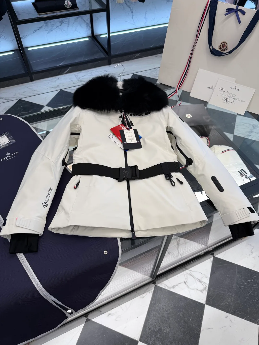 Куртки И Пуховики Женские Moncler 1859256