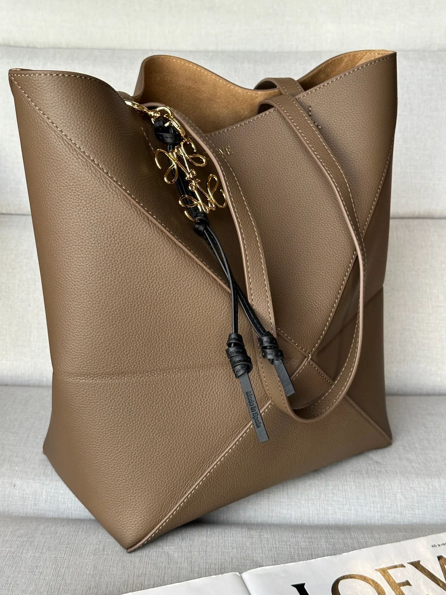 Классические Сумки Женские Loewe 12866923