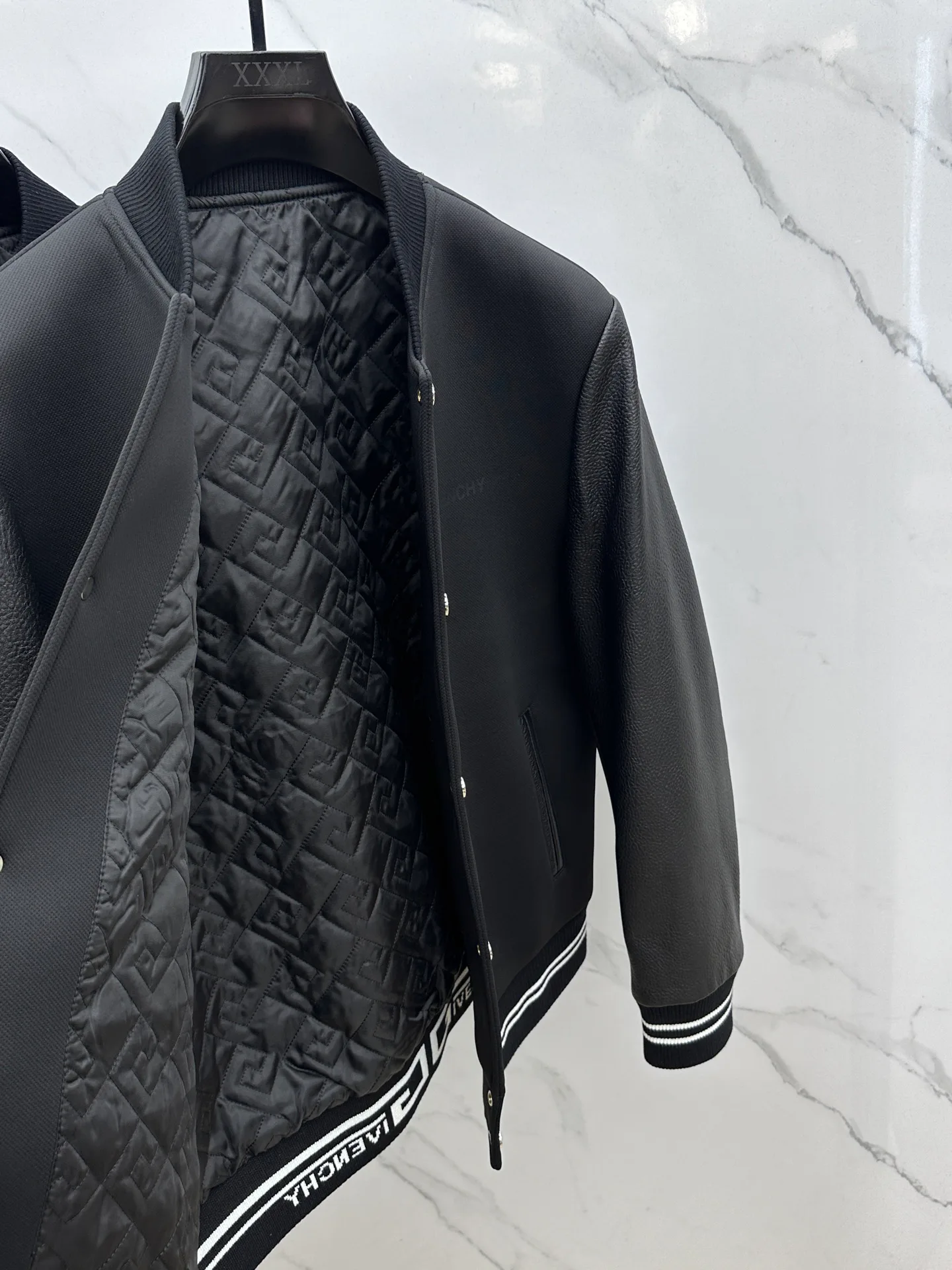 Куртки И Пуховики Мужские Givenchy 986557