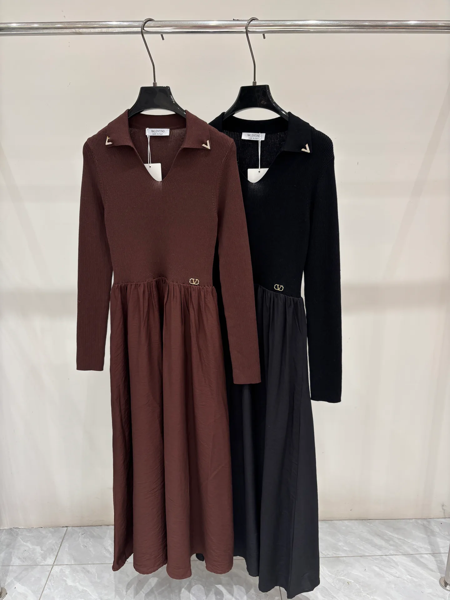 Платья Женские Valentino 18999795