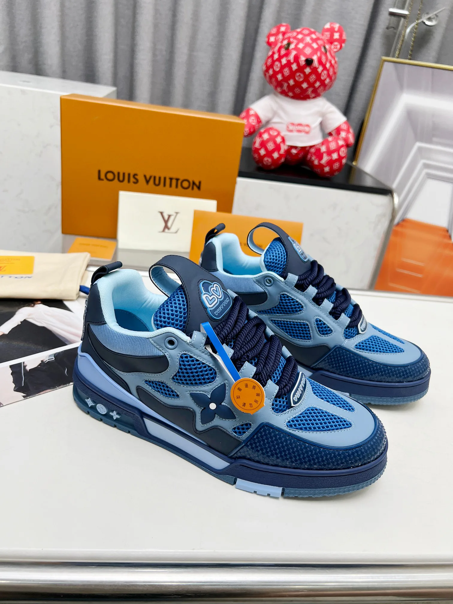 Кроссовки Женские Louis Vuitton 11250510