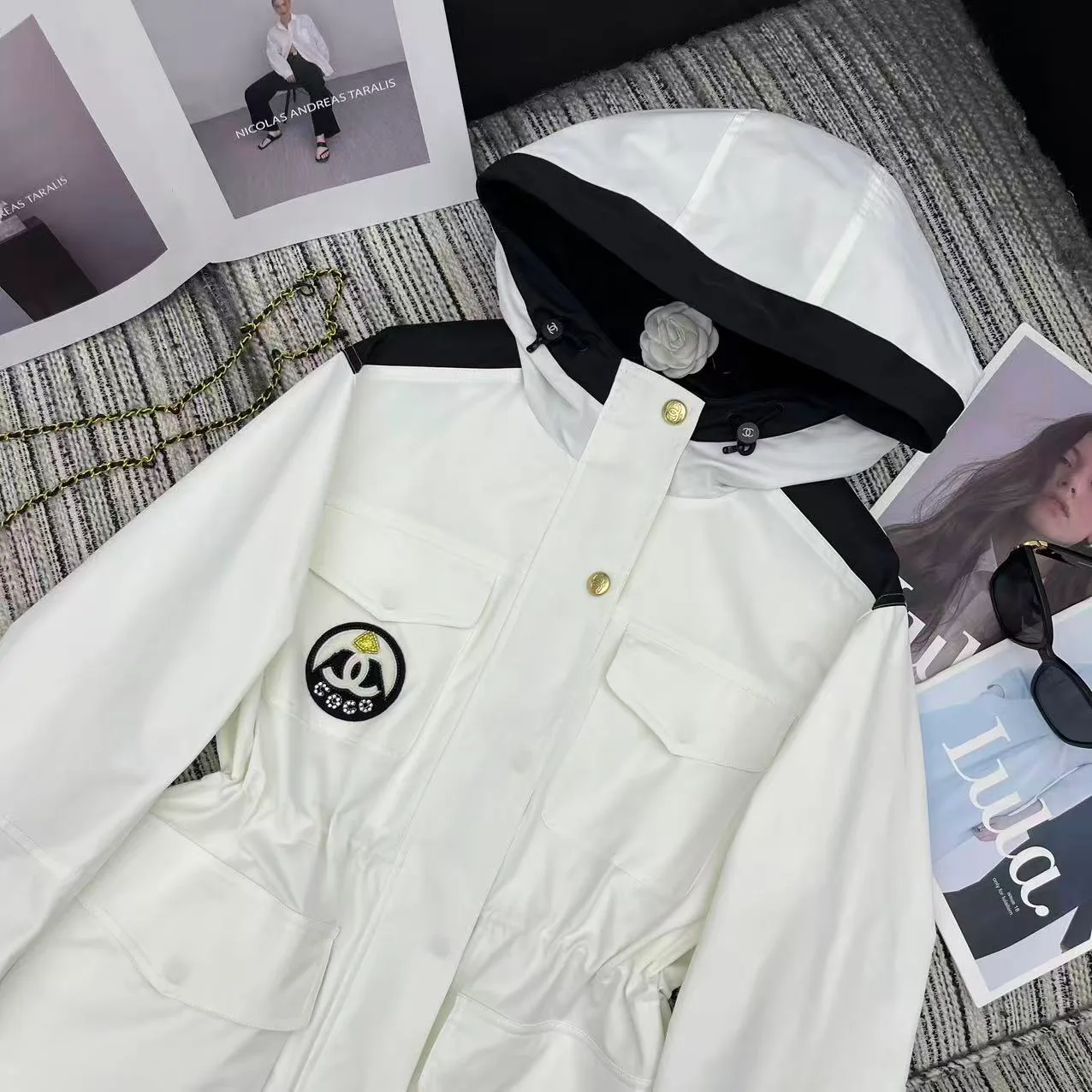 Куртки И Пуховики Женские Chanel 10118625