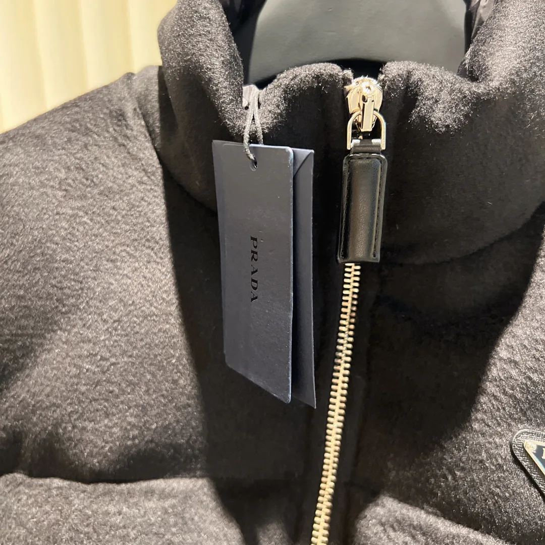 Куртки И Пуховики Женские Prada 1595686