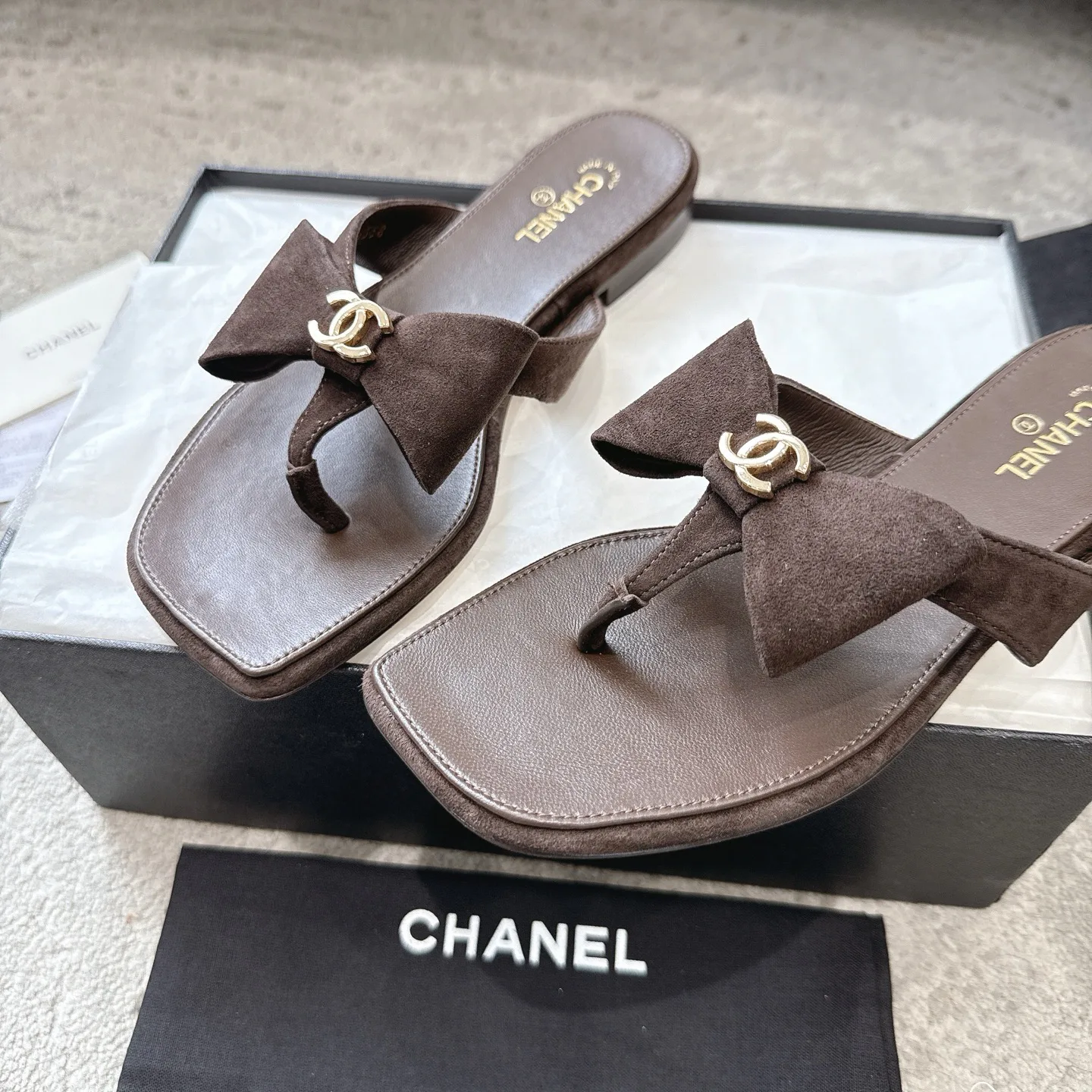 Шлепанцы Женские Chanel 17572299