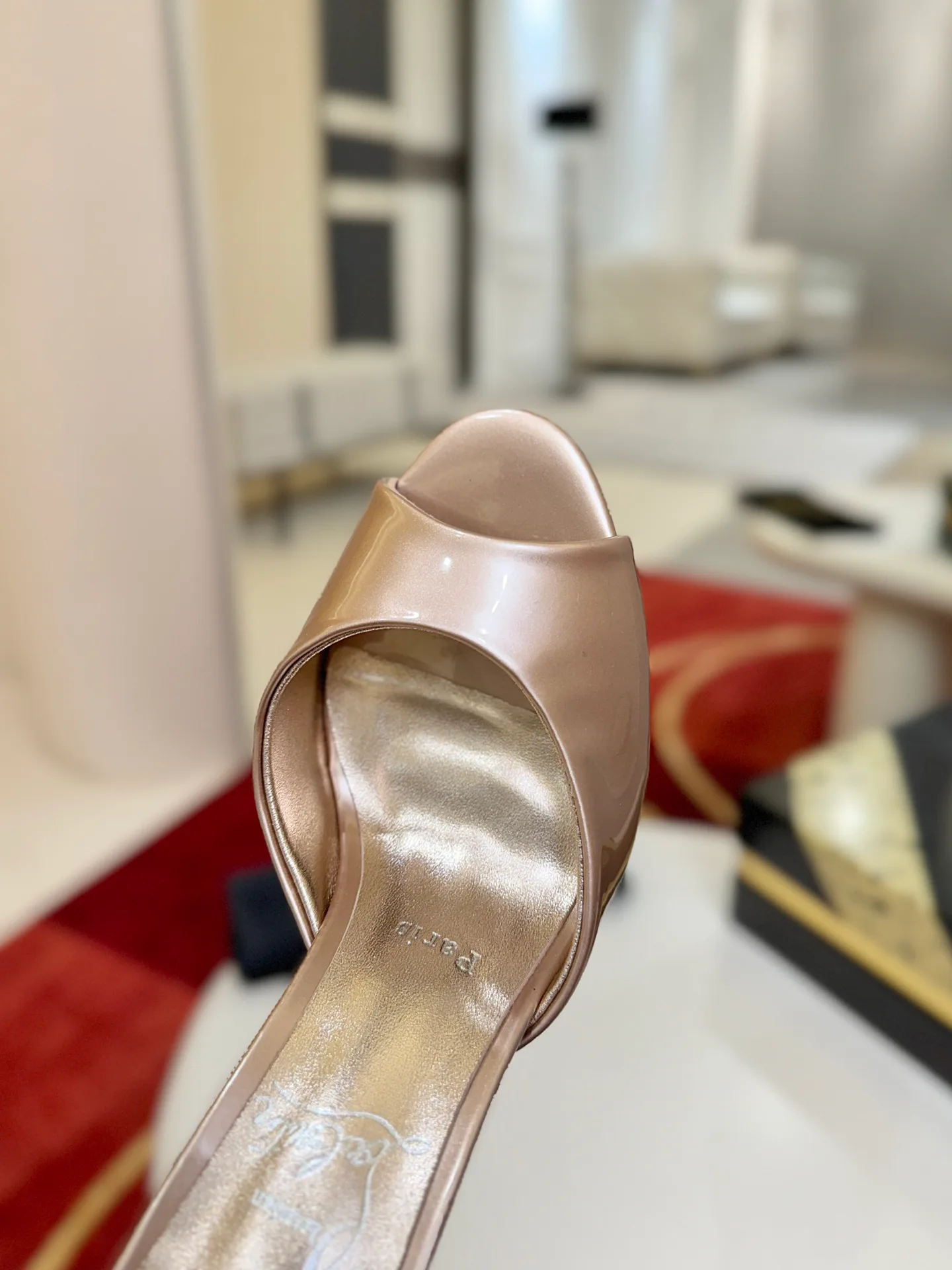 Туфли Женские Christian Louboutin 18821546