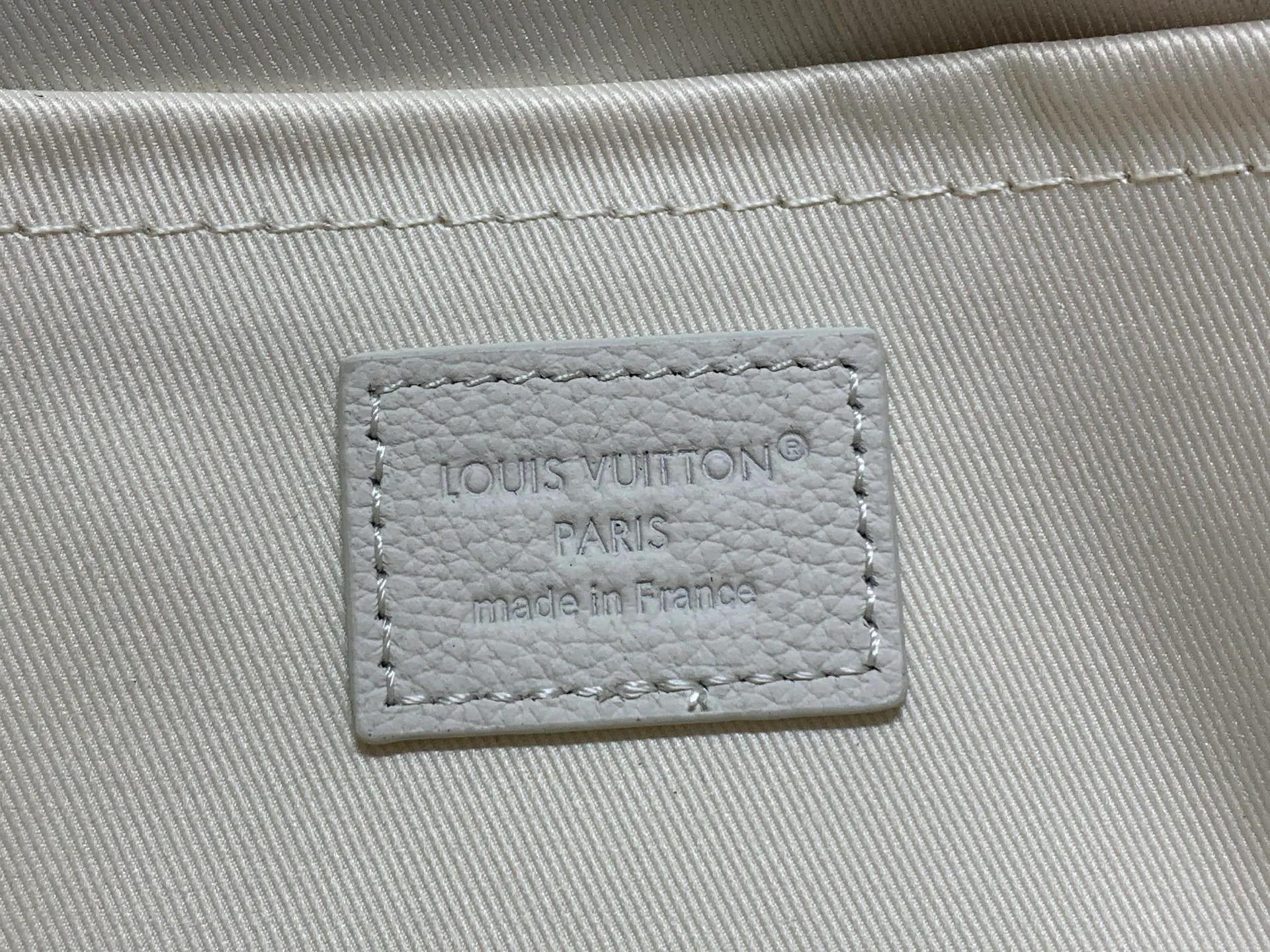 Клатчи Женские Louis Vuitton 14458793