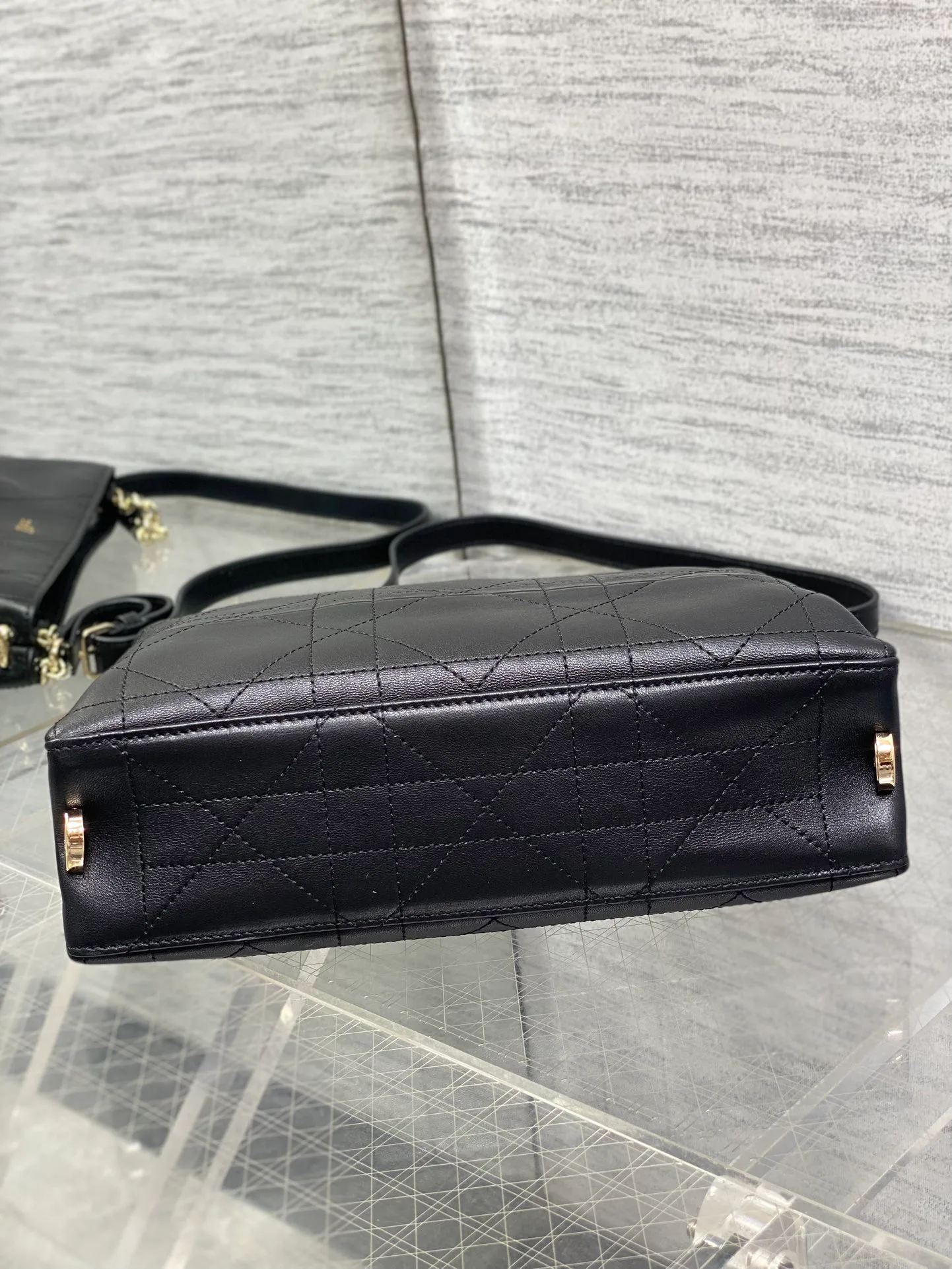Классические Сумки Женские Christian Dior 12699455