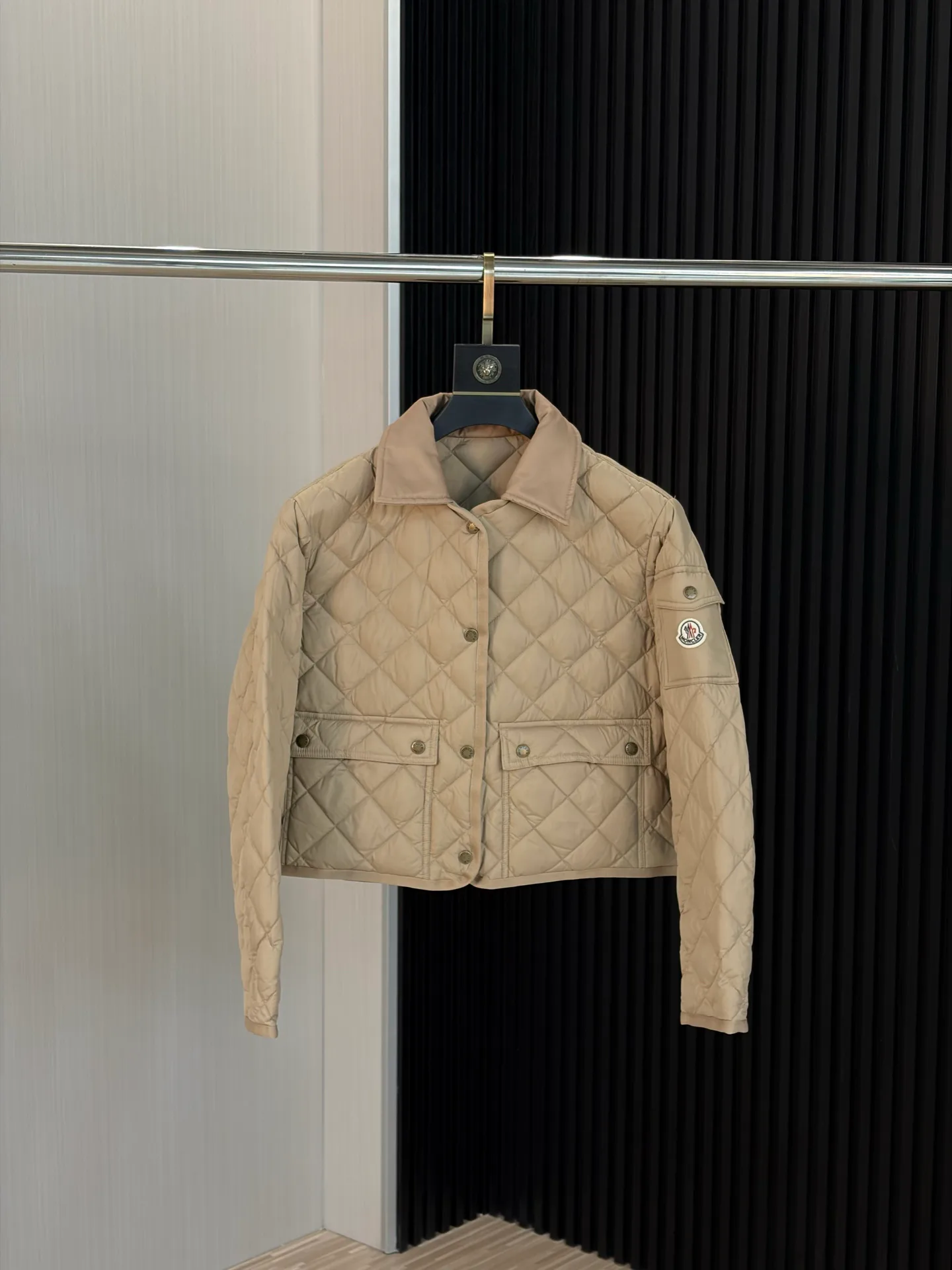 Куртки И Пуховики Женские Moncler 18600022