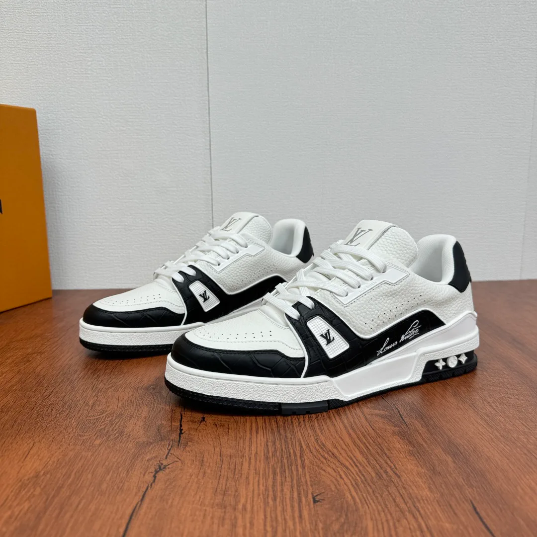 Кроссовки Мужские Louis Vuitton 1032394