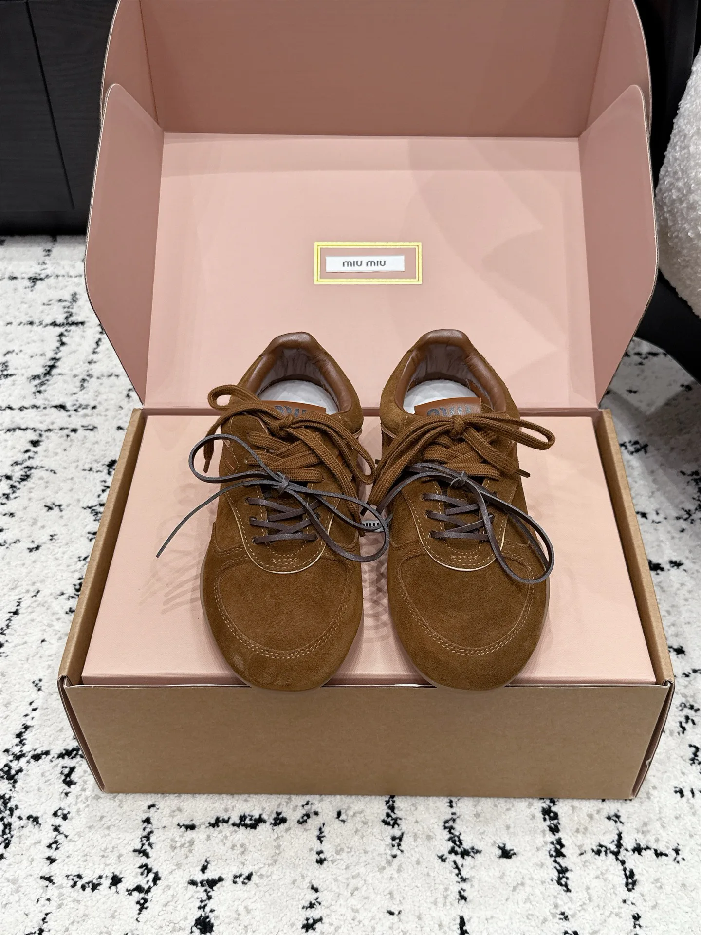 Кроссовки Женские Miu Miu 18133254
