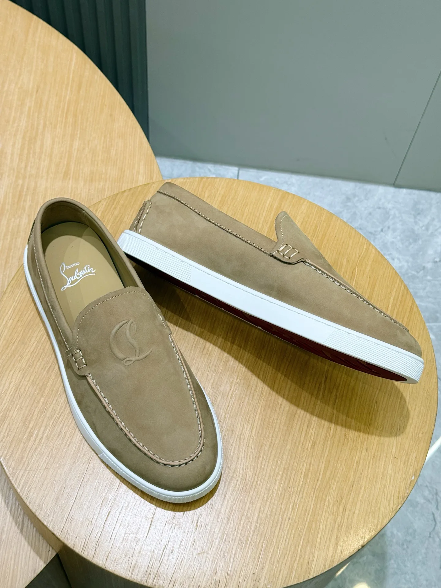Лоферы И Туфли Мужские Christian Louboutin 19000102