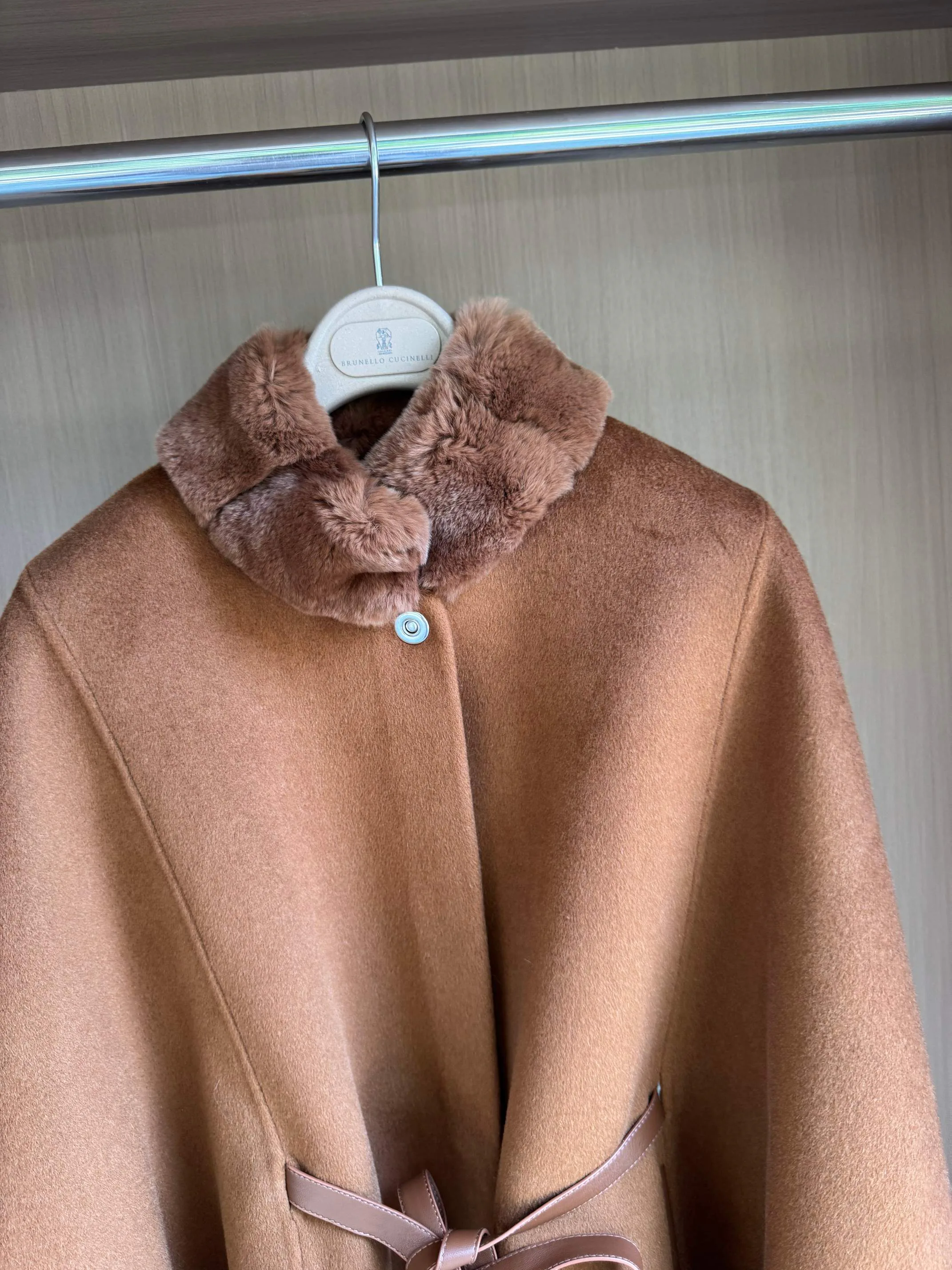 Пальто Женские Loro Piana 18562719