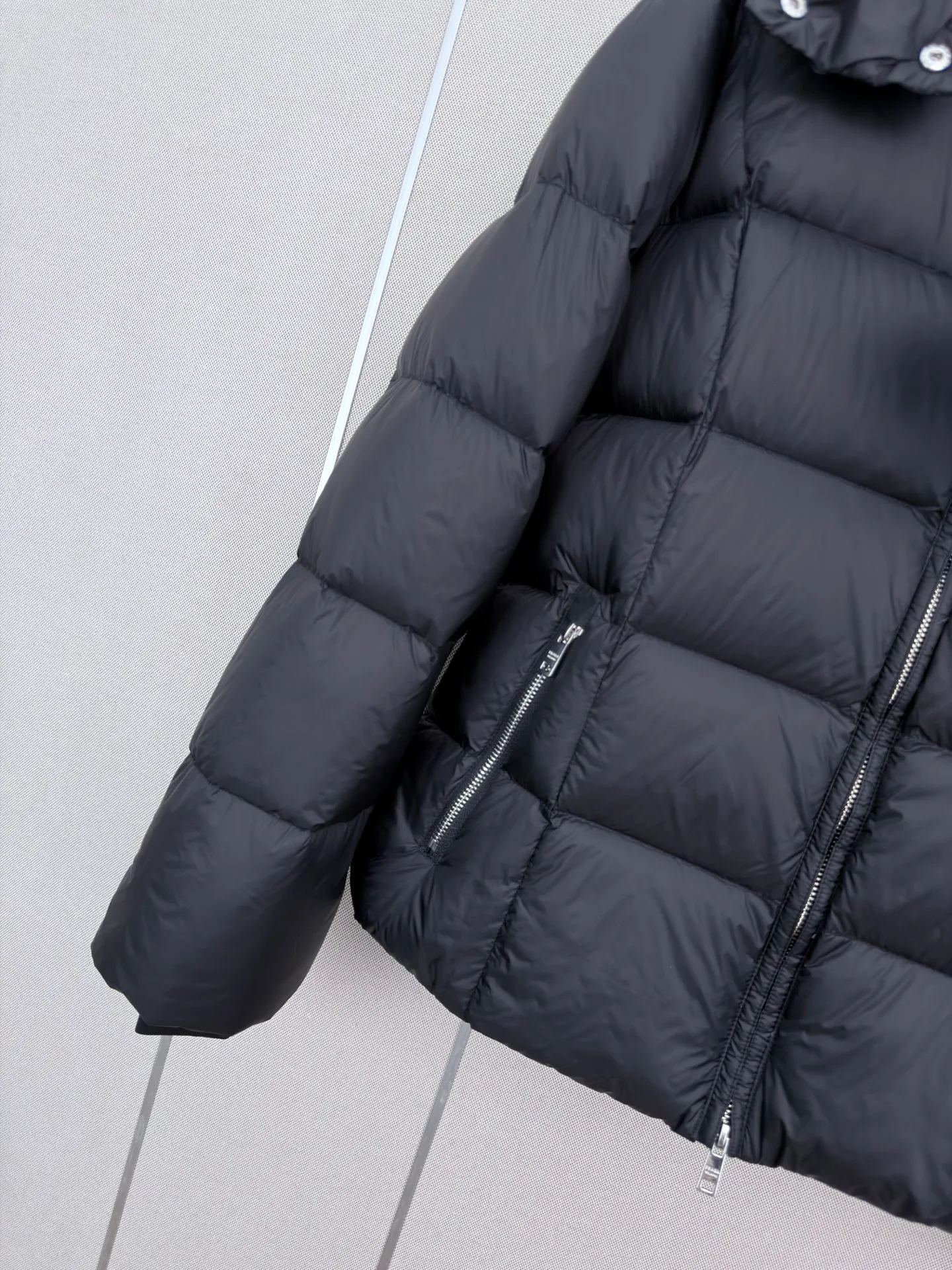 Куртки И Пуховики Женские Prada 18185814