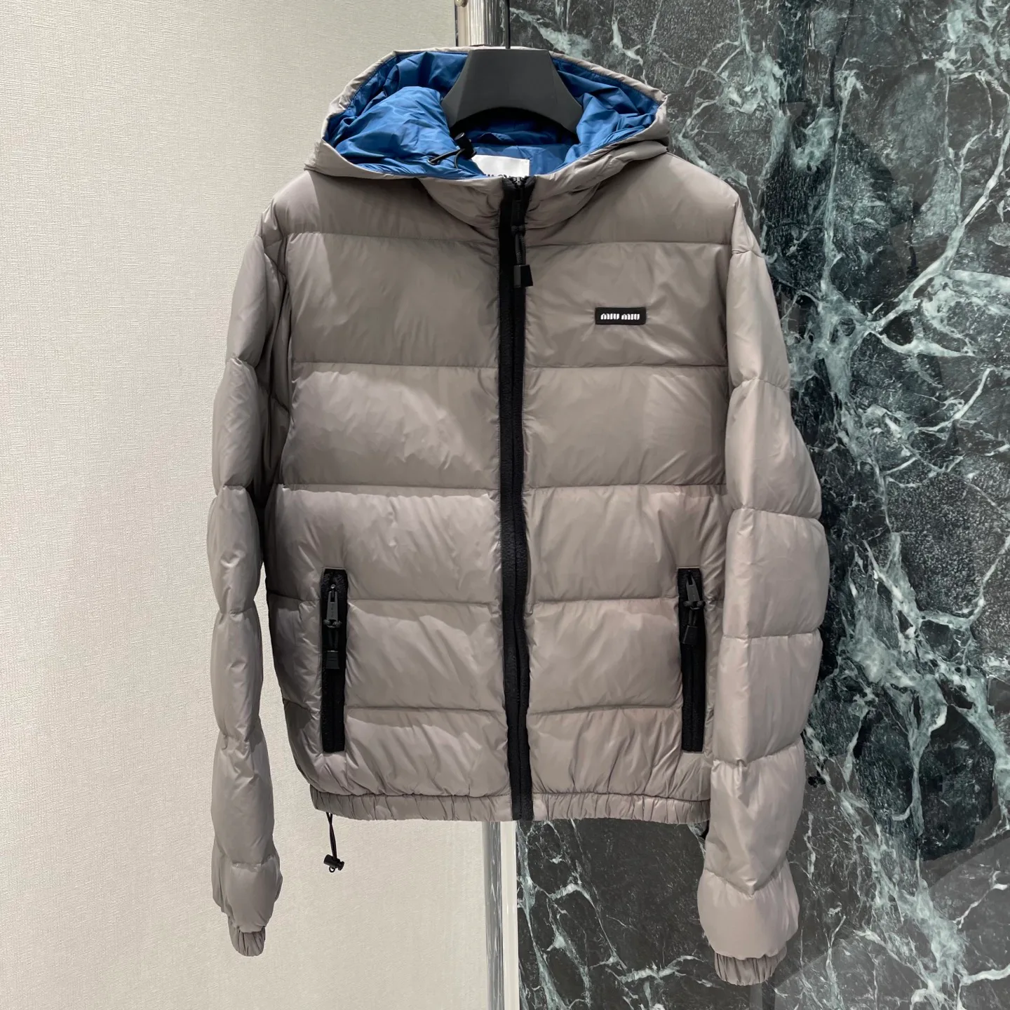 Куртки И Пуховики Женские Miu Miu 18280366