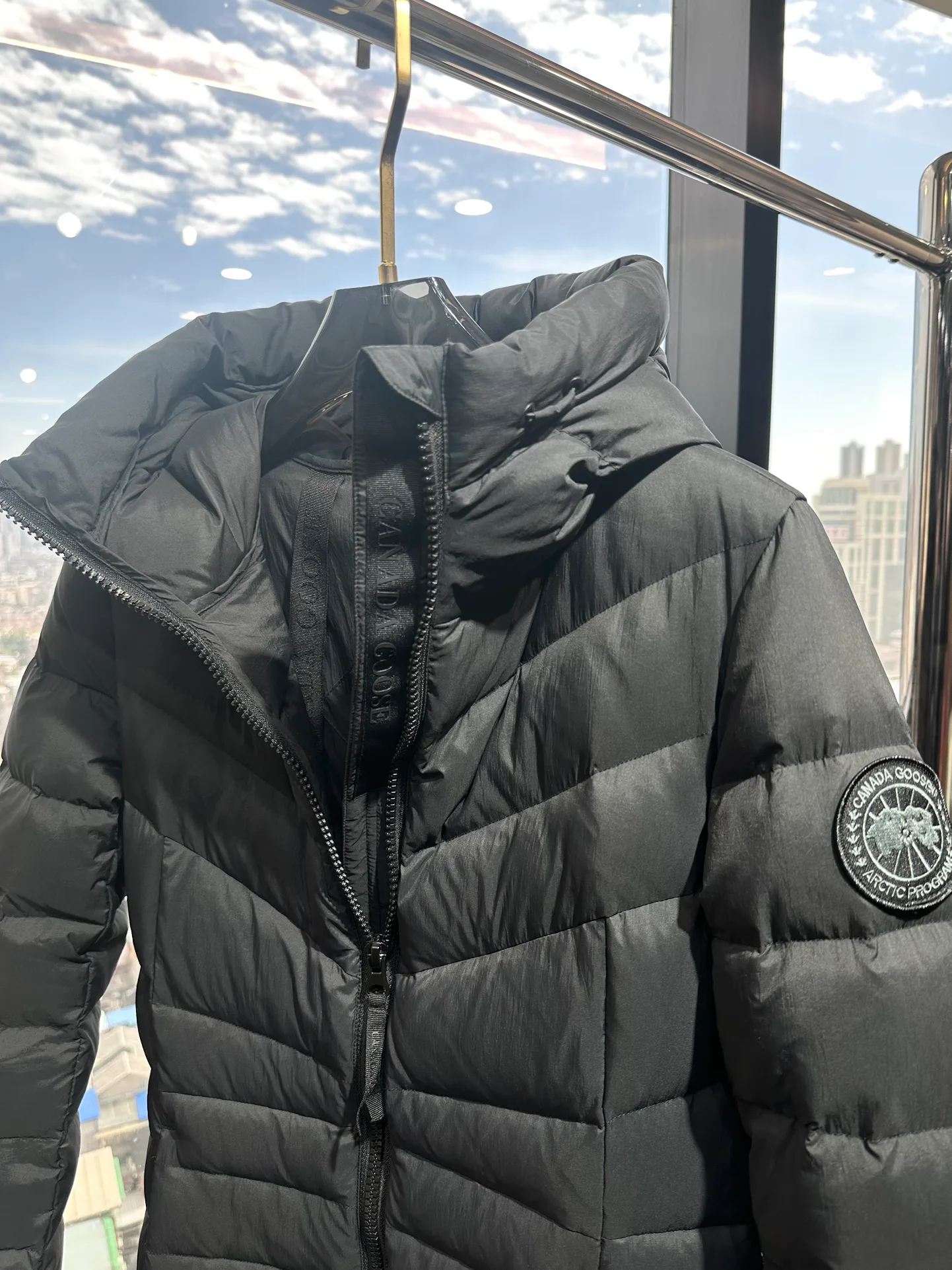 Куртки И Пуховики Женские Canada Goose 17959443