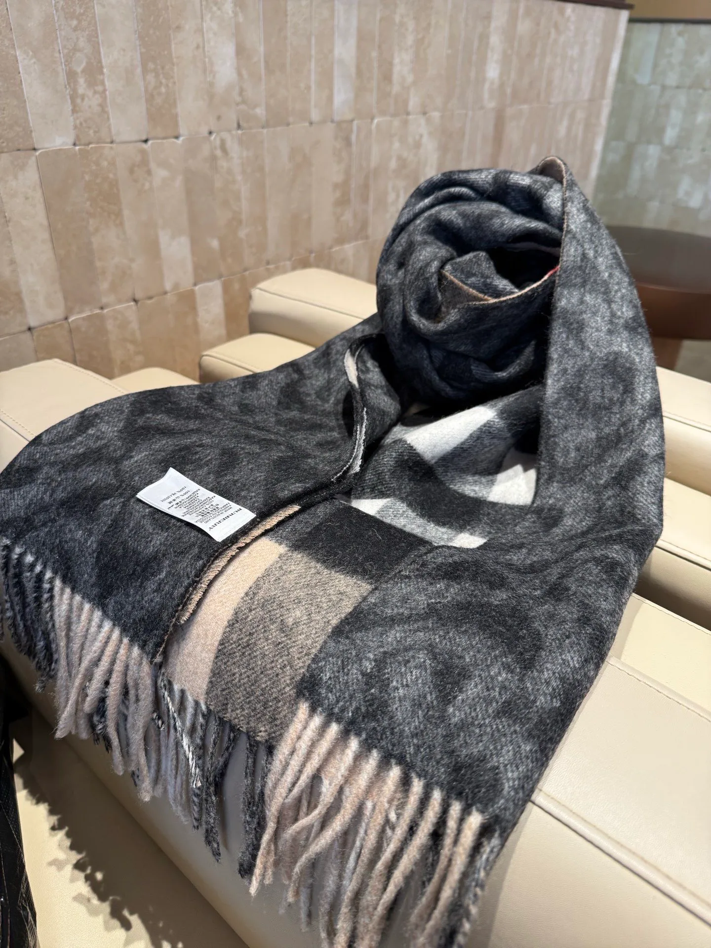 Шарфы Burberry 18002693