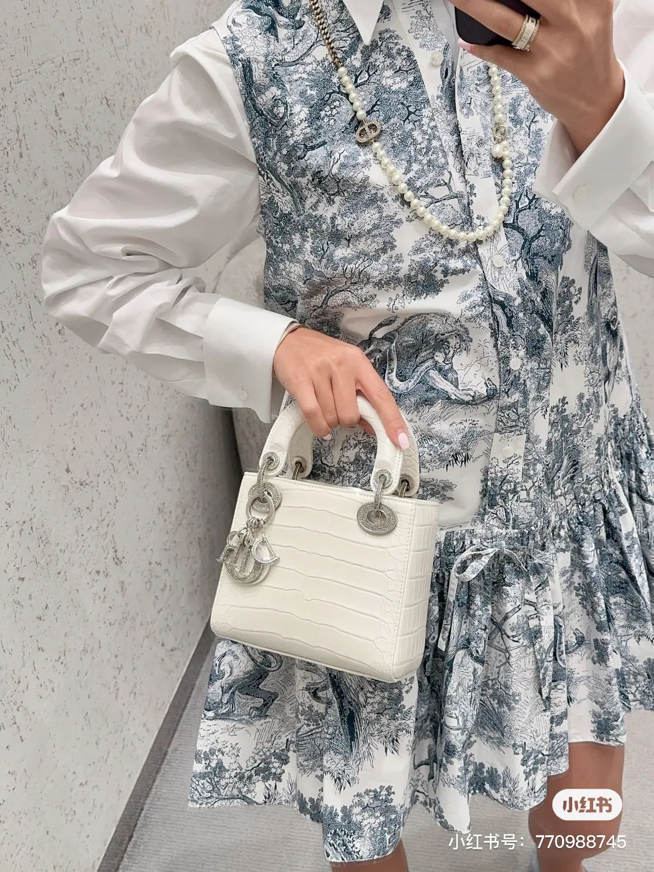 Платья Женские Christian Dior 21428