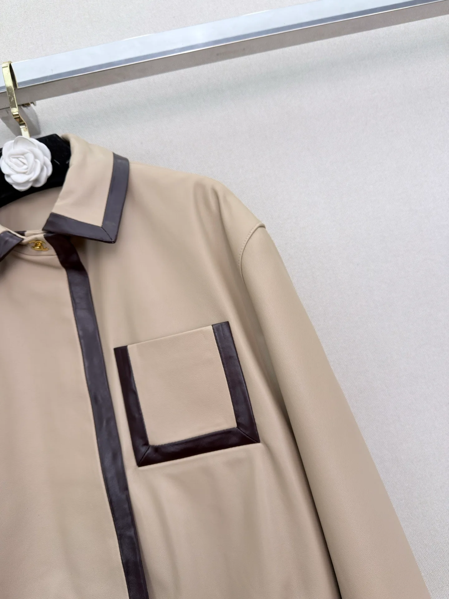 Кожаные Куртки И Дублёнки Женские Chanel 17288279