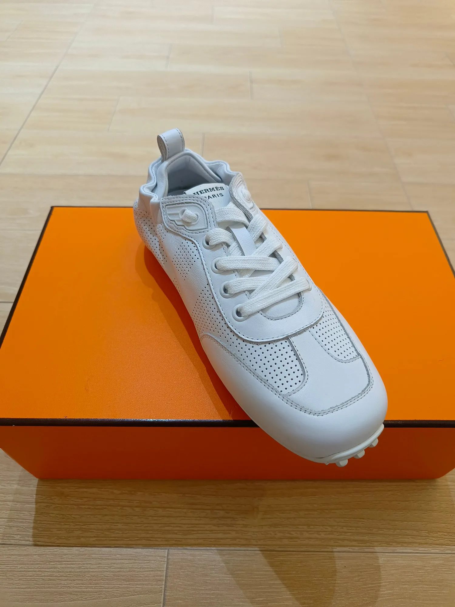 Кроссовки Женские Hermes 1285115