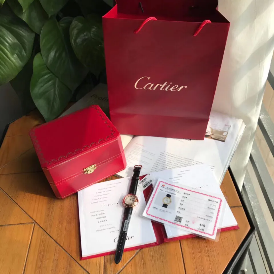 Часы Женские Cartier 17638271