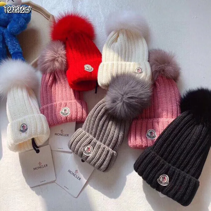 Головные Уборы Moncler 18078333