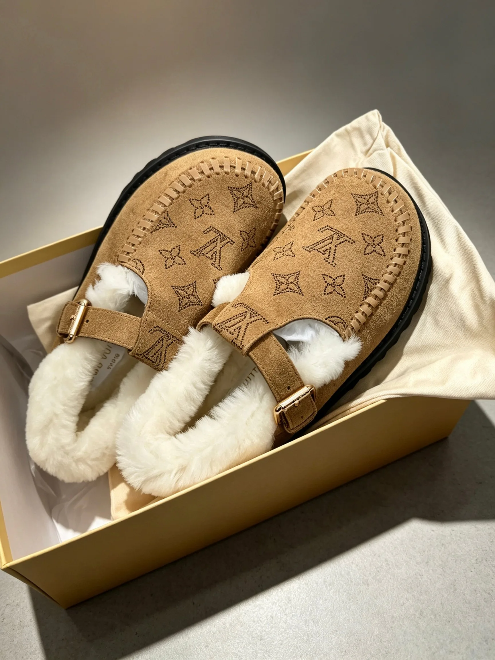 Мюли И Сабо Женские Louis Vuitton 18944233