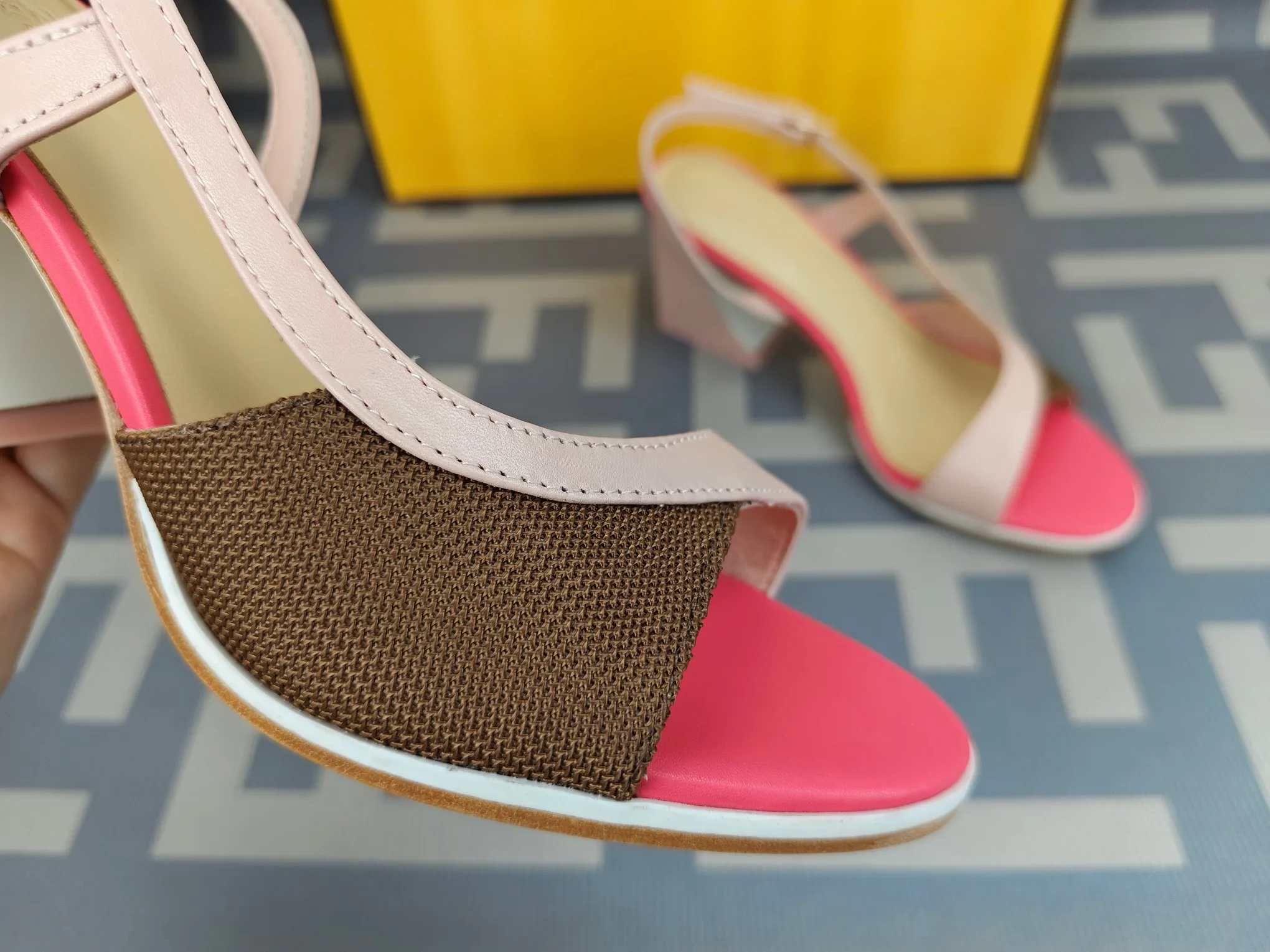 Туфли Женские Fendi 11776674