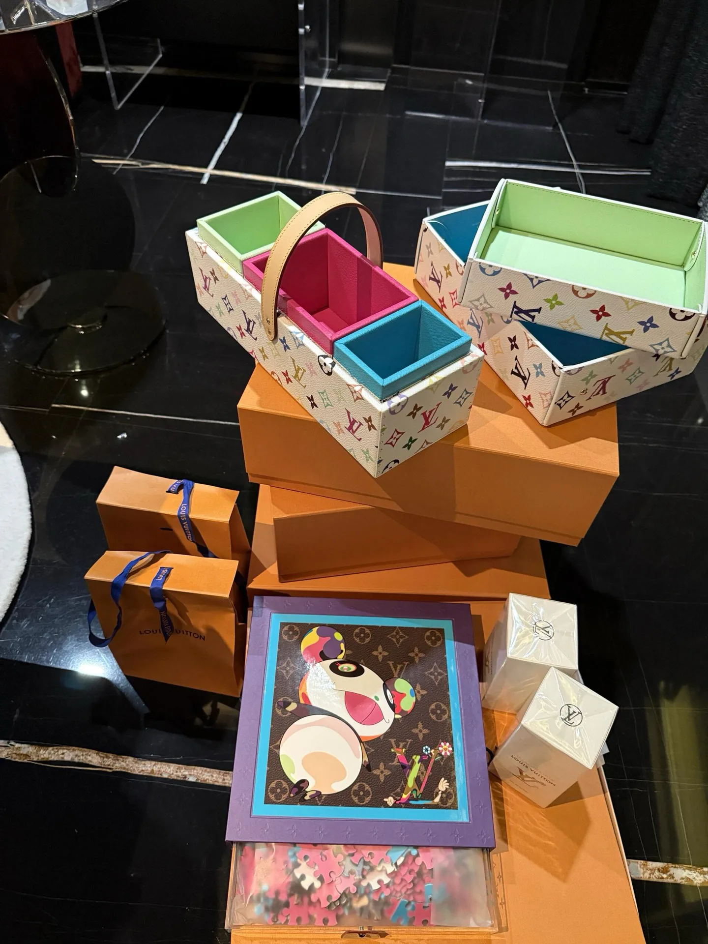 Текстиль Louis Vuitton 6348675