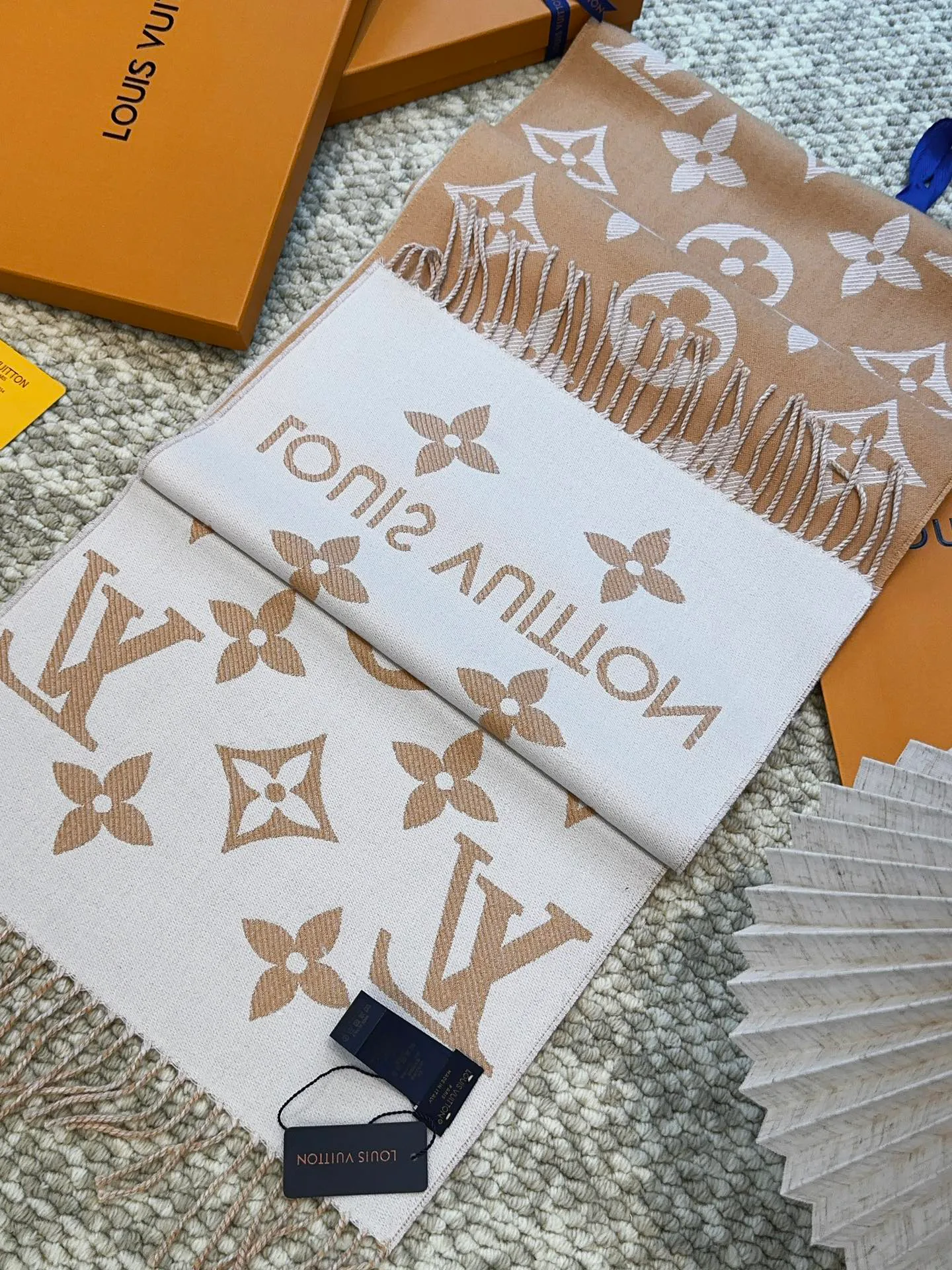 Шарфы Louis Vuitton 240444