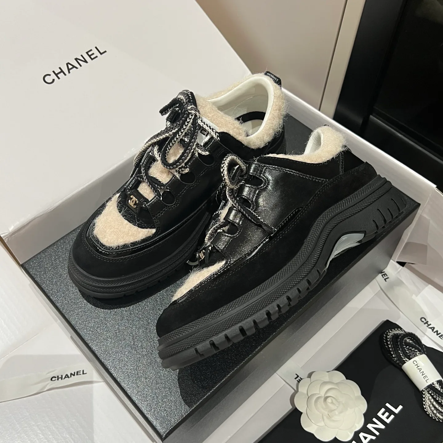 Кроссовки Женские Chanel 408346