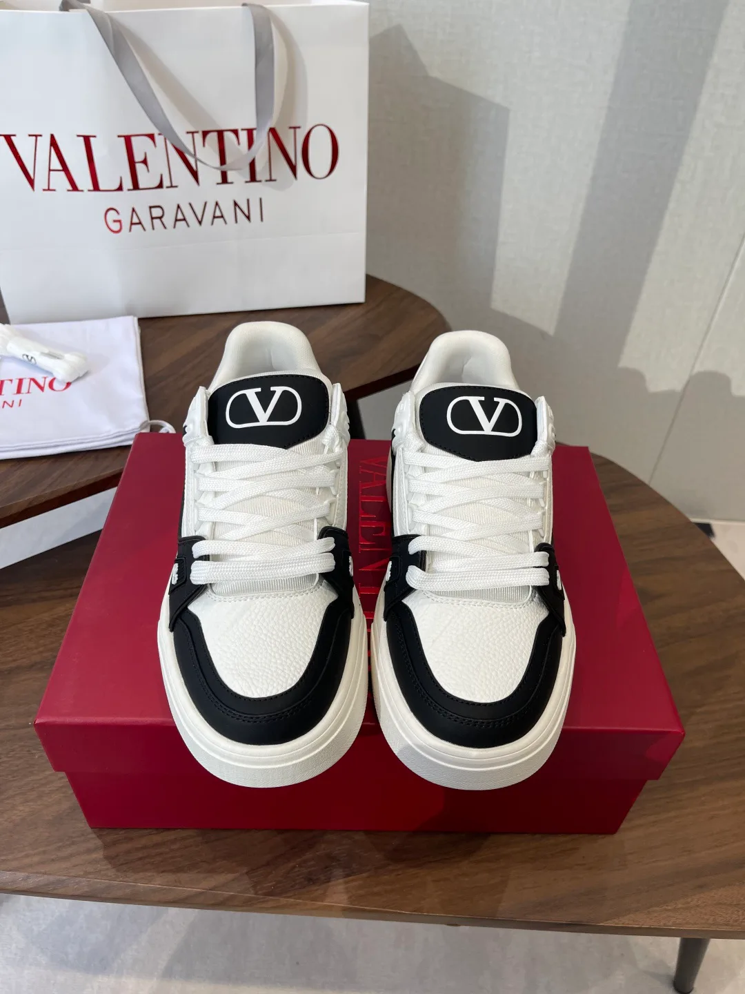 Кроссовки Женские Valentino 4545185