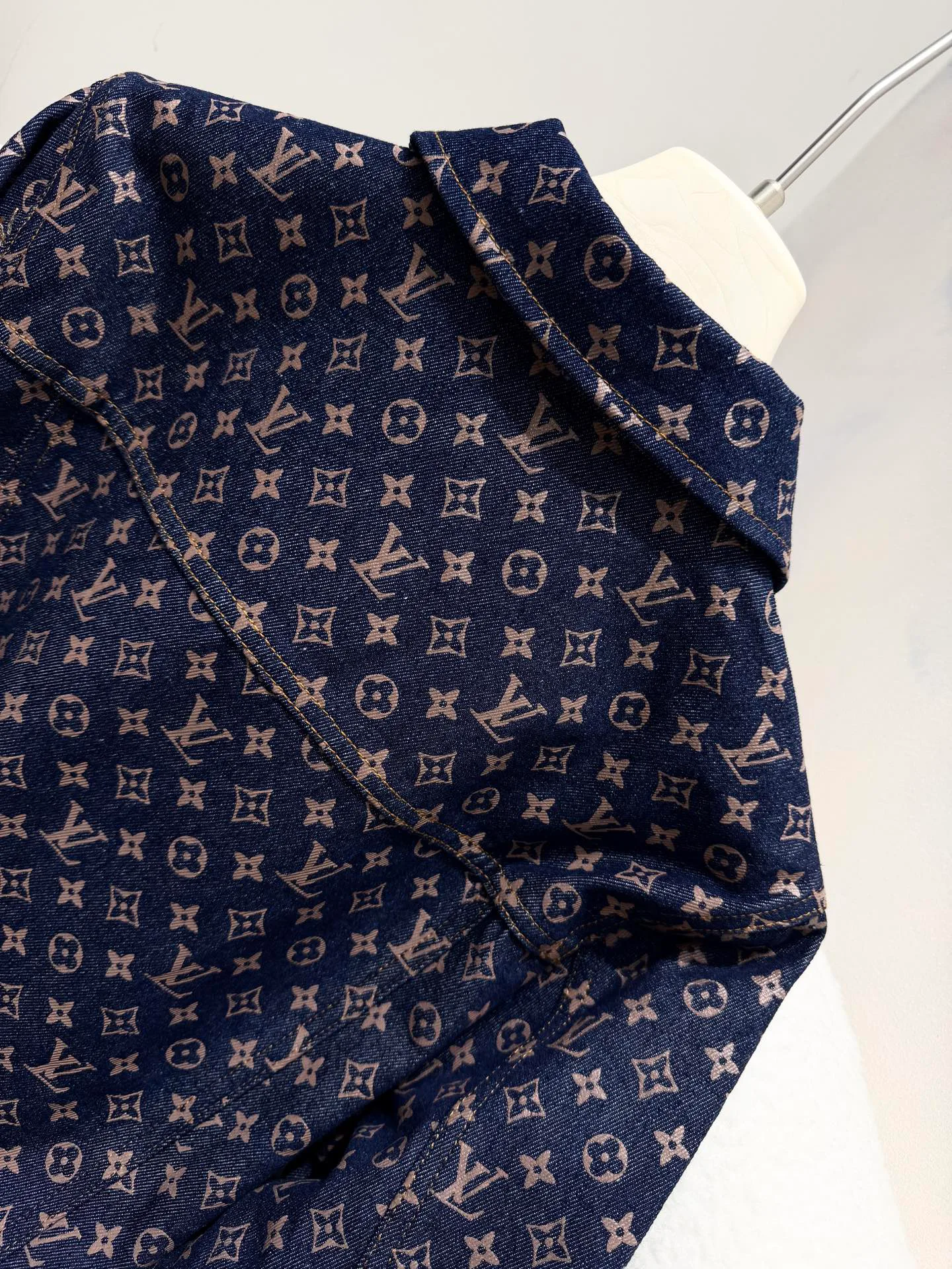 Жакеты Женские Louis Vuitton 11907343