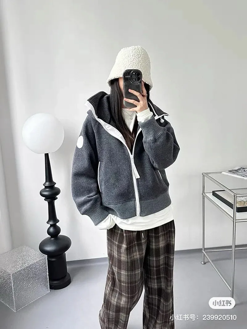 Куртки И Пуховики Женские Canada Goose 17998642