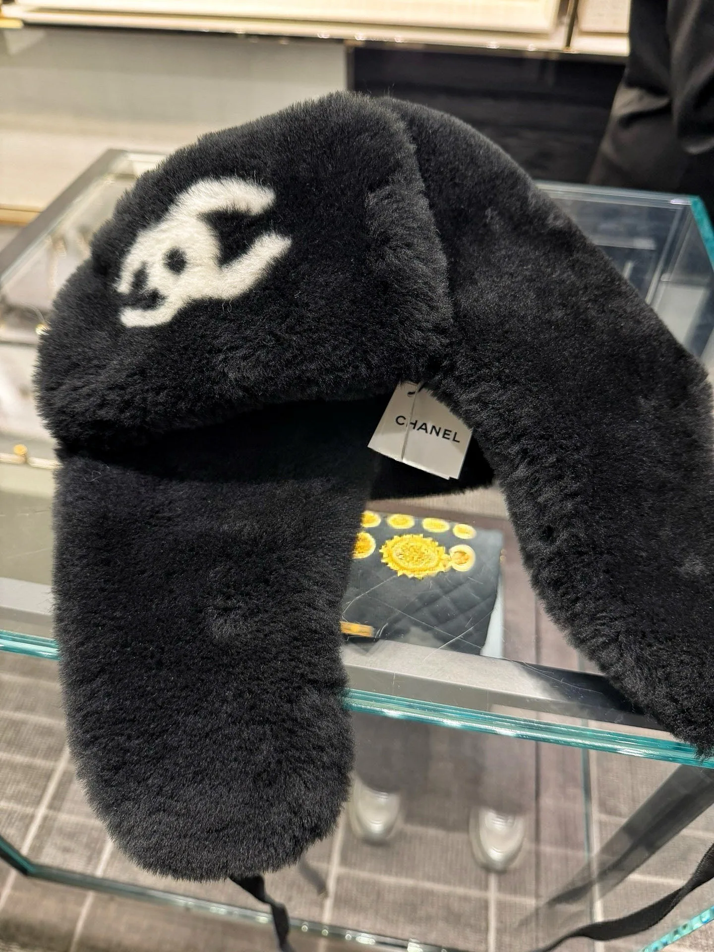 Головные Уборы Chanel 18347945