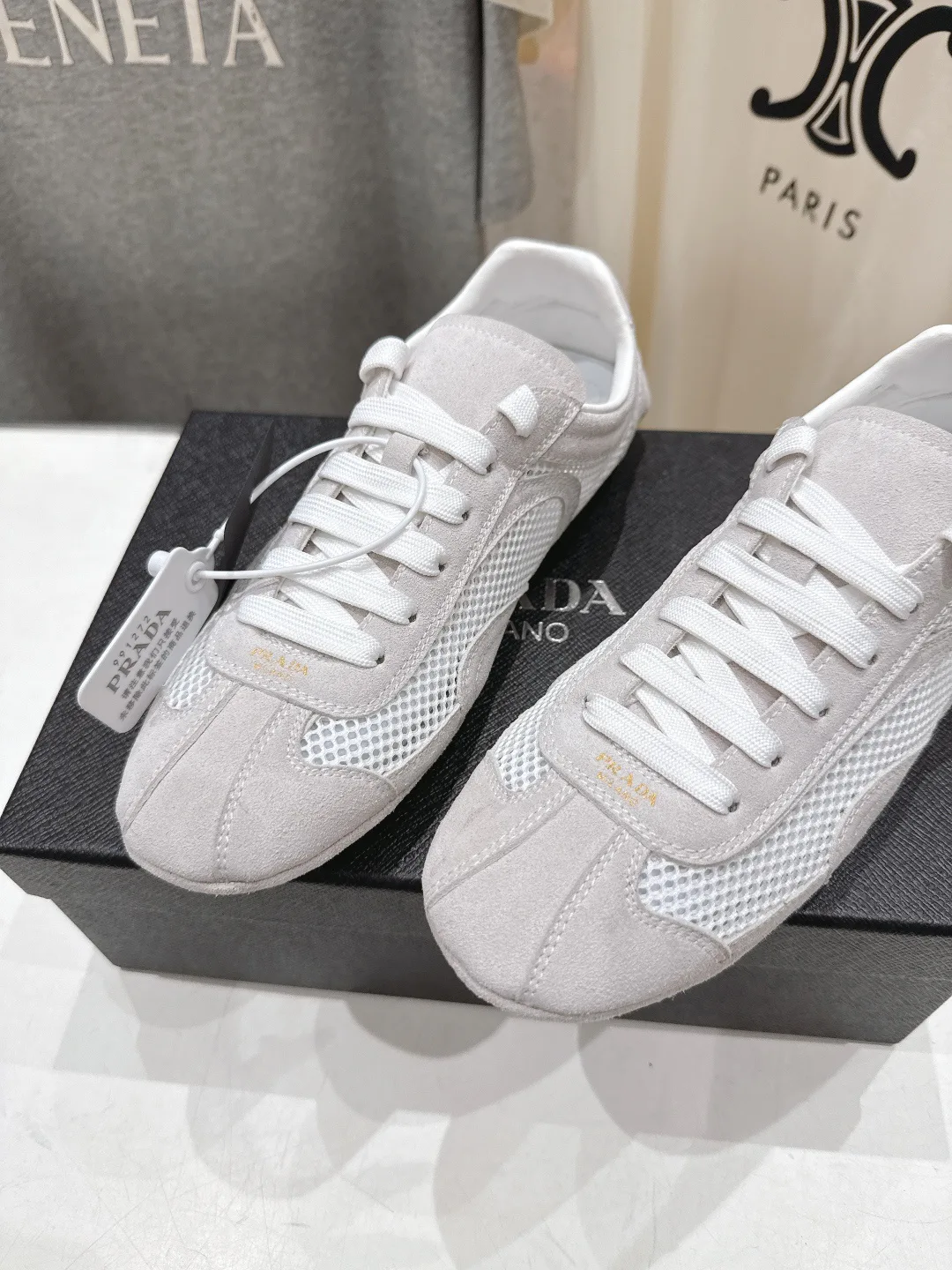 Кроссовки Женские Prada 11131880
